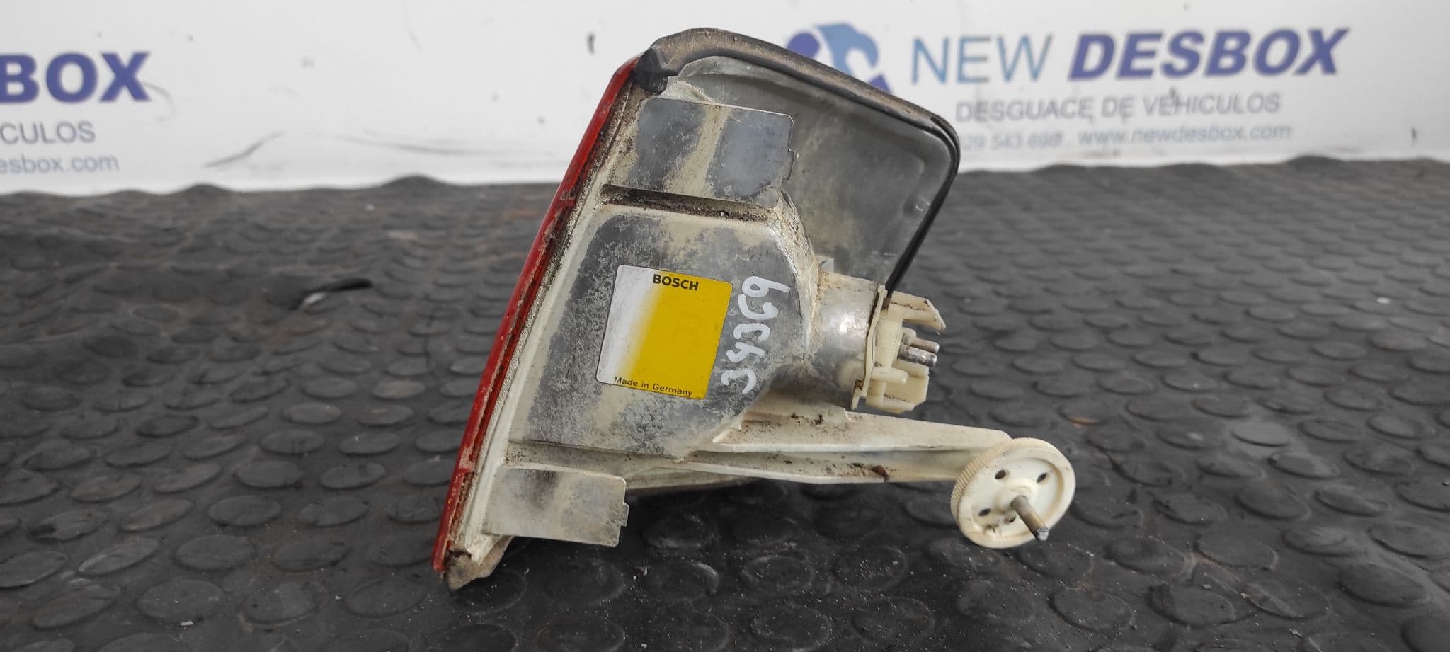 Recambio de PILOTO DELANTERO DERECHO para MERCEDES-BENZ CLASE C (W201) BERLINA 2.3-16 E 190 (201.034) M102983 referencia OEM IAM 42656R6   - ROJO 5