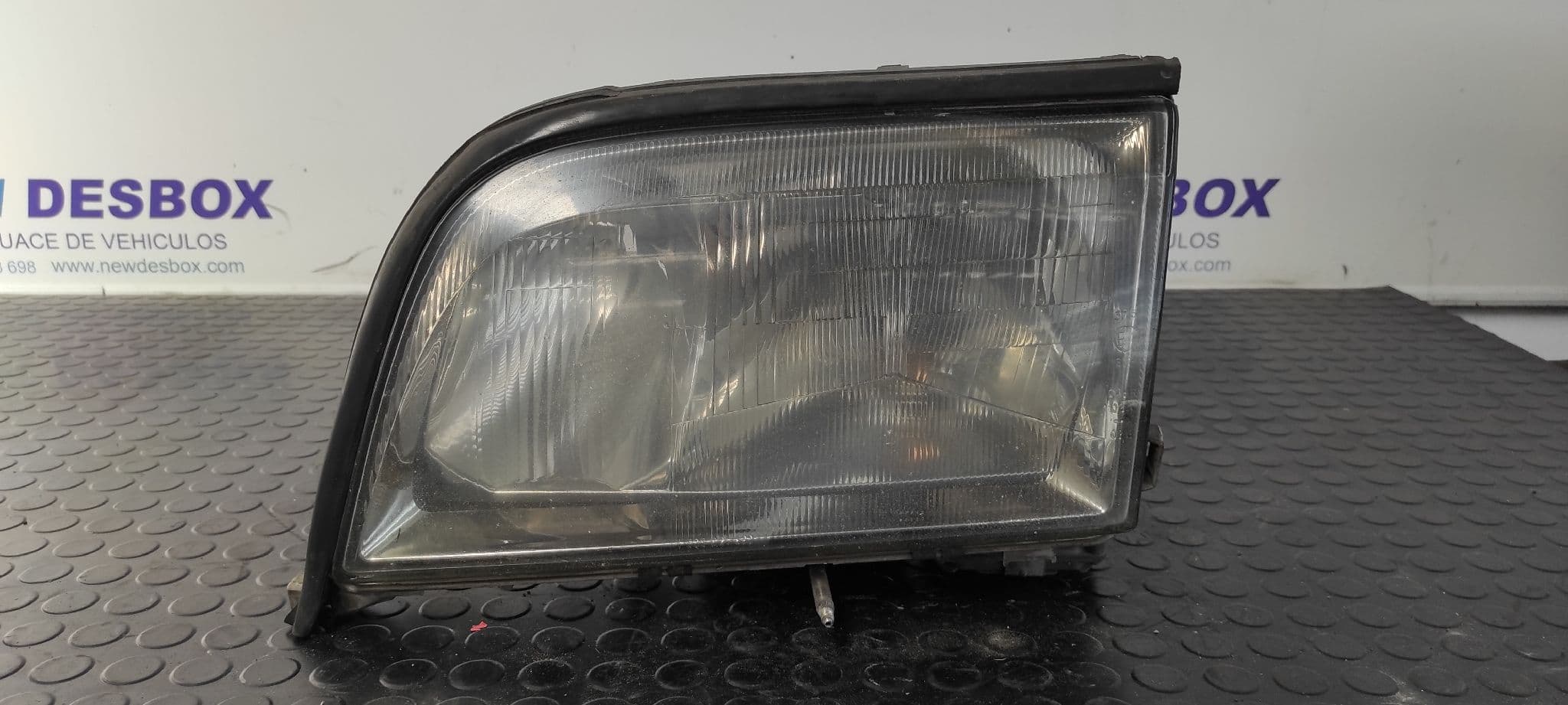 Recambio de FARO IZQUIERDO para MERCEDES-BENZ CLASE S (W140) referencia OEM IAM 1408208961