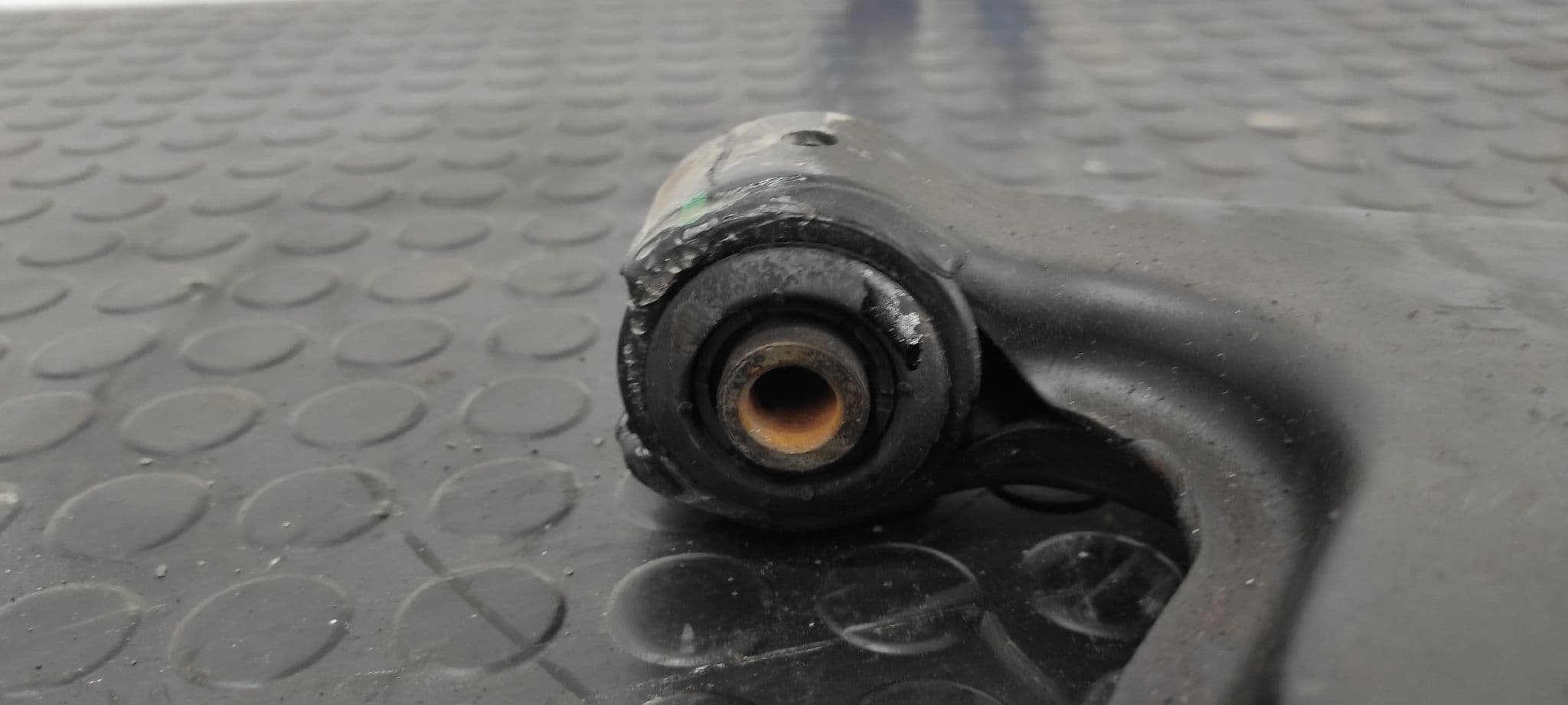 Recambio de BRAZO DERECHO INFERIOR DELANTERO para OPEL ZAFIRA B Cosmo Z19DT referencia OEM IAM 24454478   - BLANCO 3