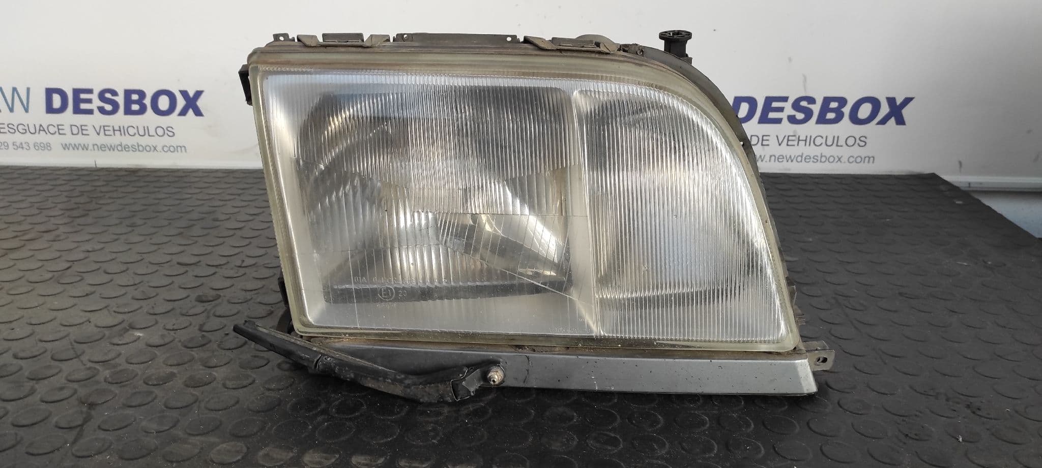 Recambio de FARO DERECHO para MERCEDES-BENZ CLASE S (W140) referencia OEM IAM 1408202661