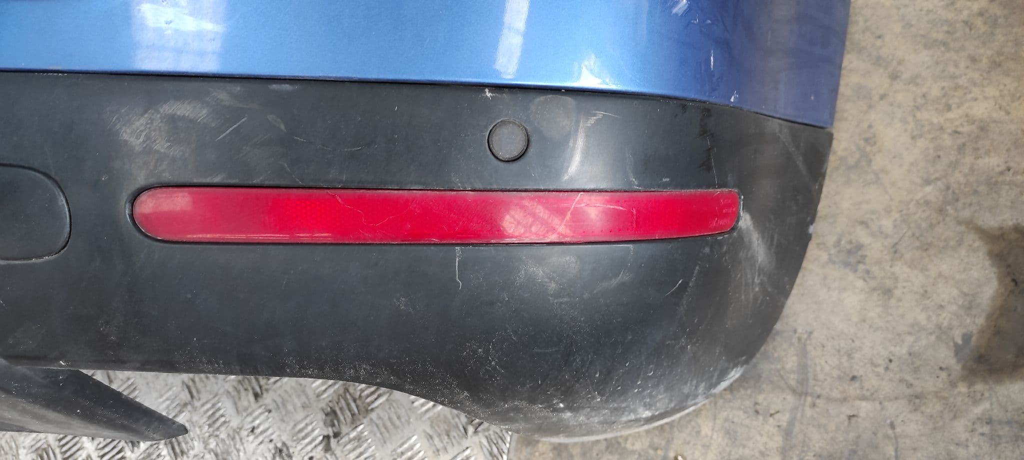Recambio de PARAGOLPES TRASERO para VOLKSWAGEN TOUAREG (7LA) BLE referencia OEM IAM    - AZUL CLARO 8