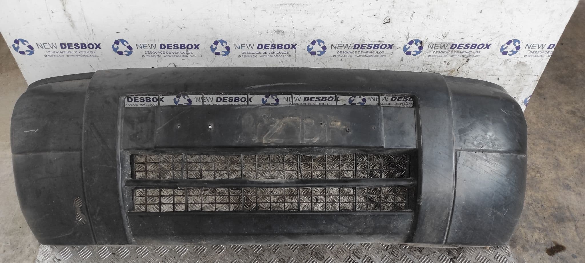 Recambio de PARAGOLPES DELANTERO para PEUGEOT PARTNER (S2) 1.9 Diesel WJYDW8B referencia OEM IAM    - GRIS