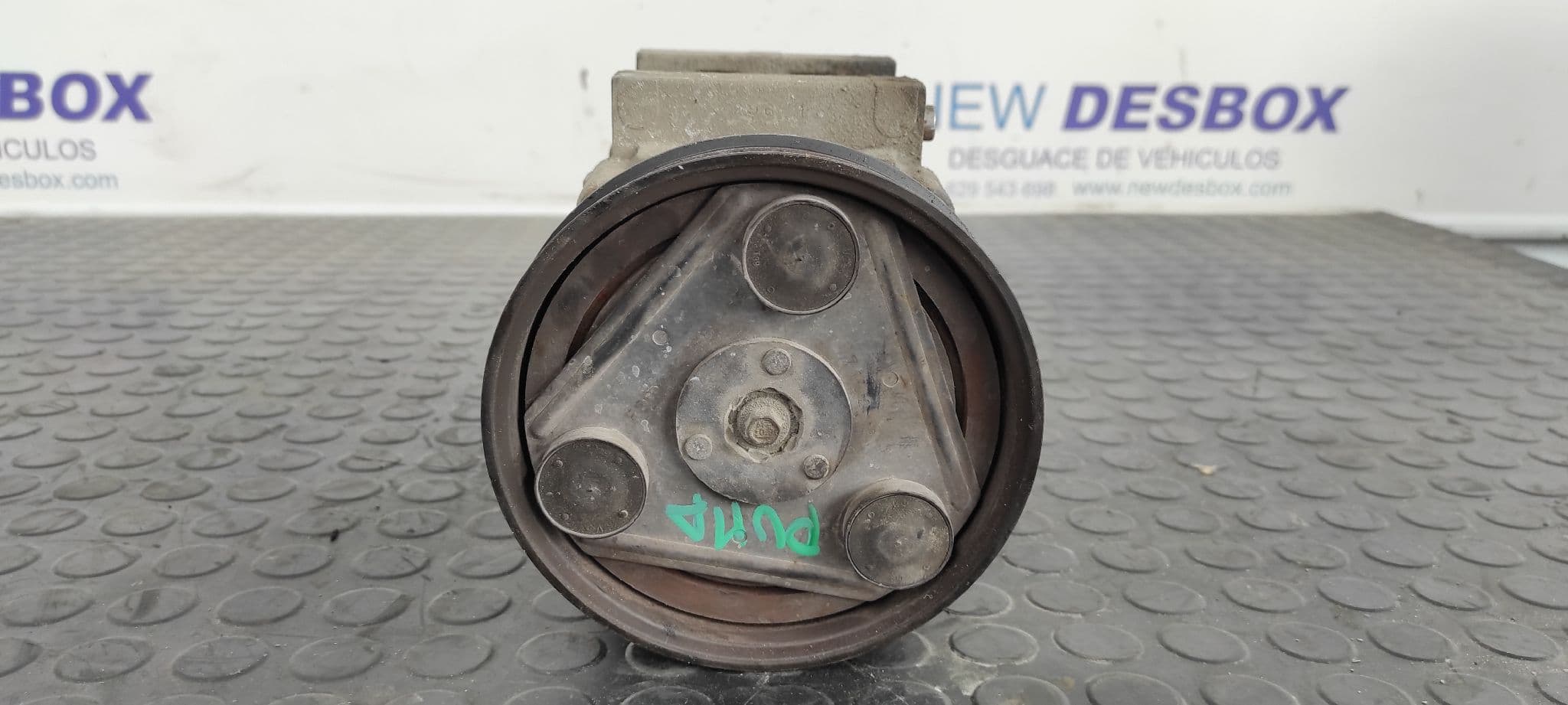 Recambio de COMPRESOR AIRE ACONDICIONADO para FORD PUMA (CCE) 1.7 16V CAT MHA referencia OEM IAM 97FW19D629AA   - ROJO