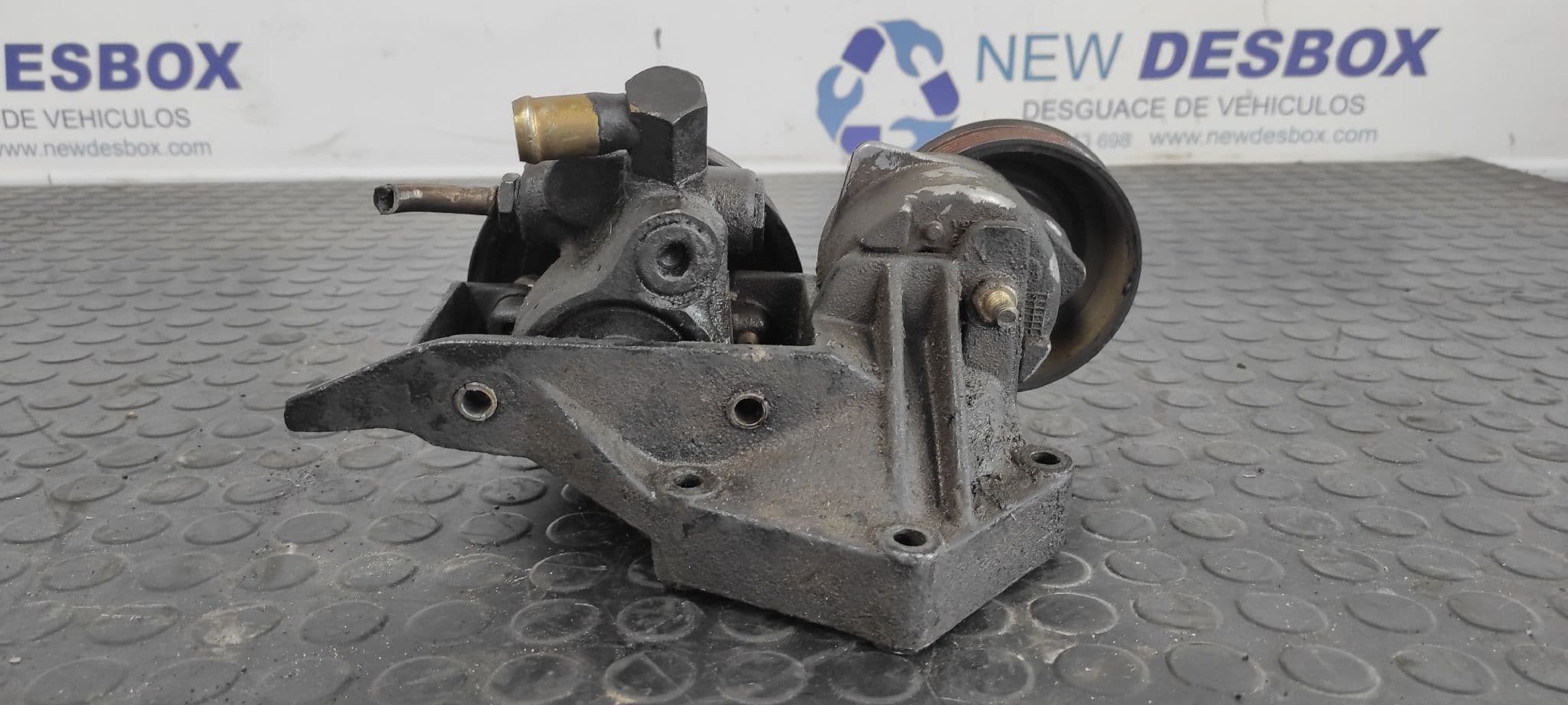 Recambio de BOMBA DIRECCION para FORD PUMA (CCE) 1.7 16V CAT MHA referencia OEM IAM 96MF3A733AE   - ROJO 6