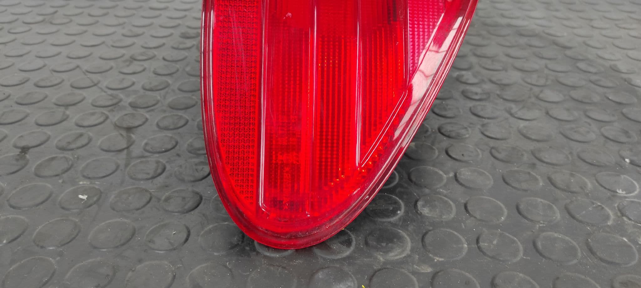 Recambio de PILOTO TRASERO DERECHO para MERCEDES-BENZ CLASE E (W210) BERLINA 3.2 V6 18V CAT 112941 referencia OEM IAM A2108204464   - PLATA 6