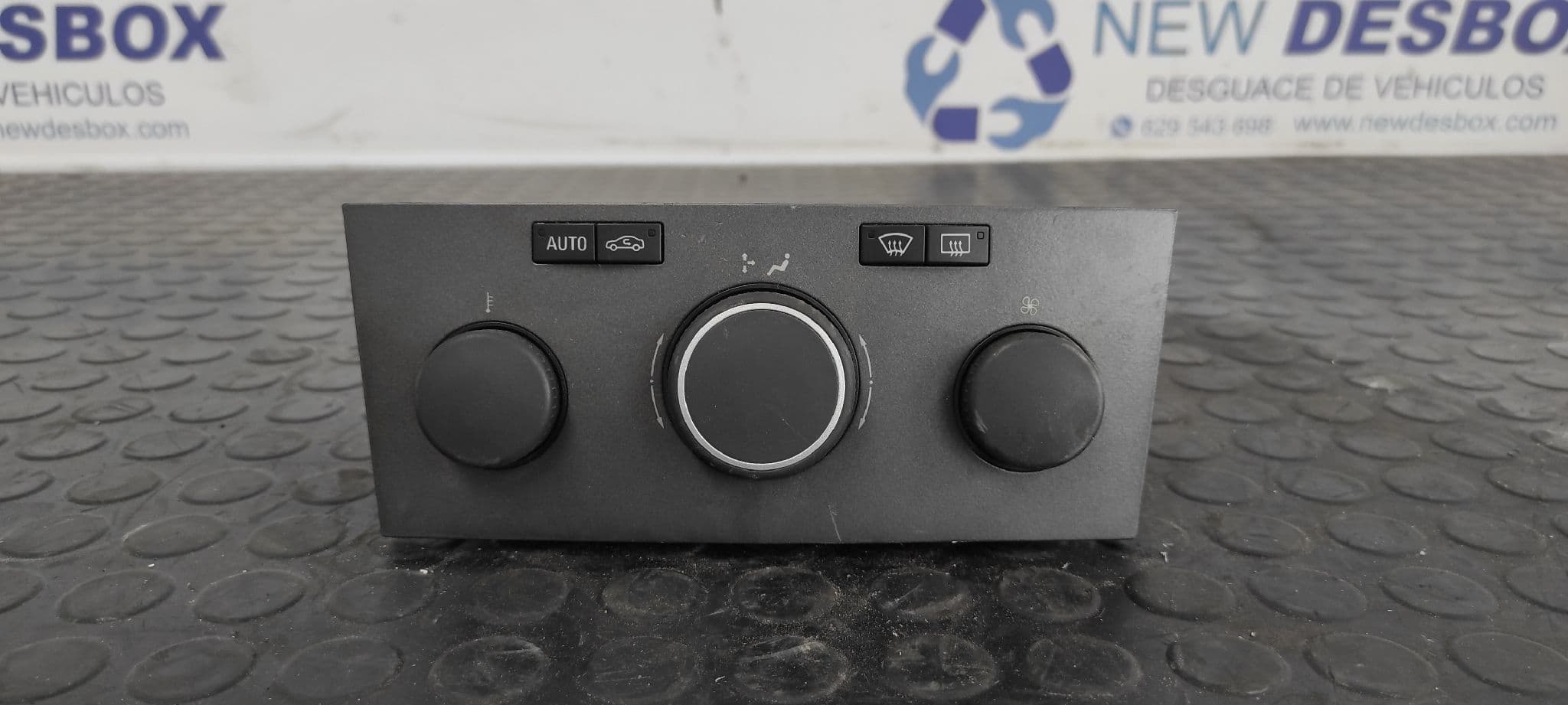 Recambio de MANDO CLIMATIZADOR para OPEL ASTRA H BERLINA Elegance Z17DTL referencia OEM IAM 13122963   - PLATA