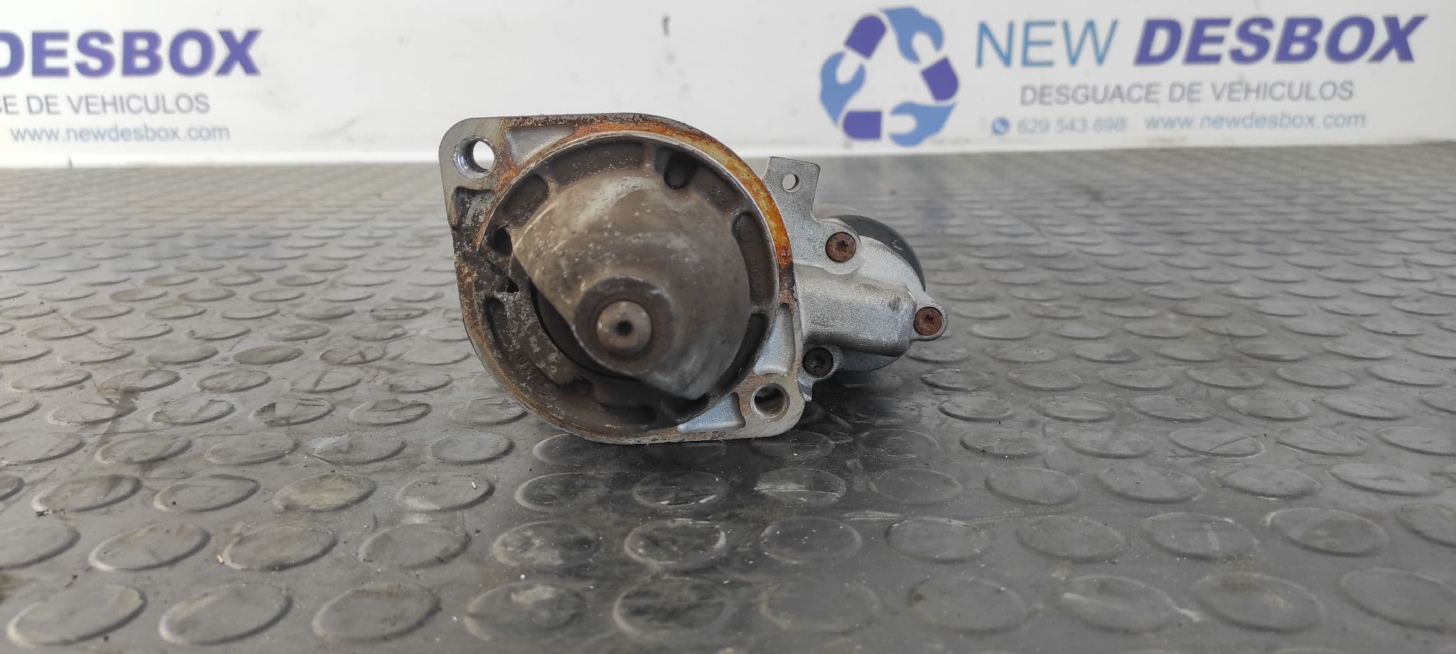 Recambio de MOTOR ARRANQUE para MERCEDES-BENZ CLASE C (W203) BERLINA 111955 referencia OEM IAM 0051510601   - PLATA