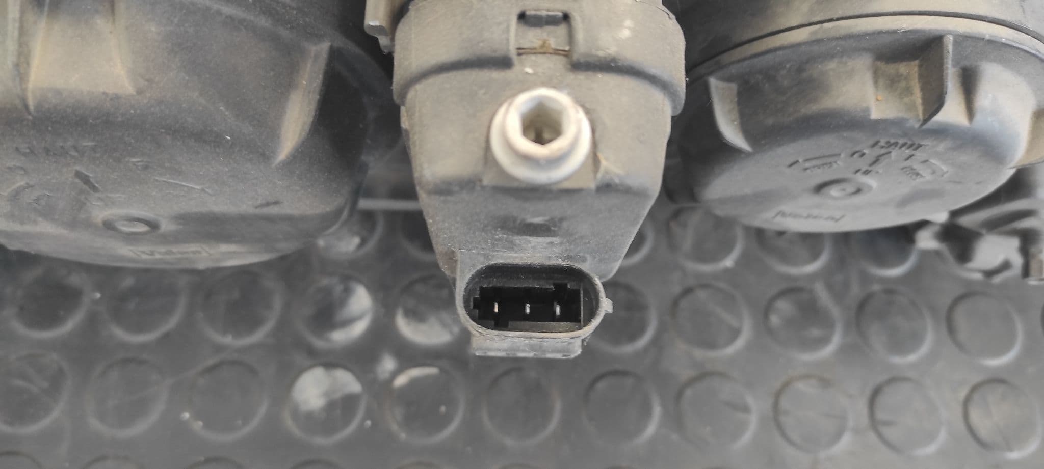 Recambio de FARO IZQUIERDO para RENAULT LAGUNA II (BG0) referencia OEM IAM 8200002845 5