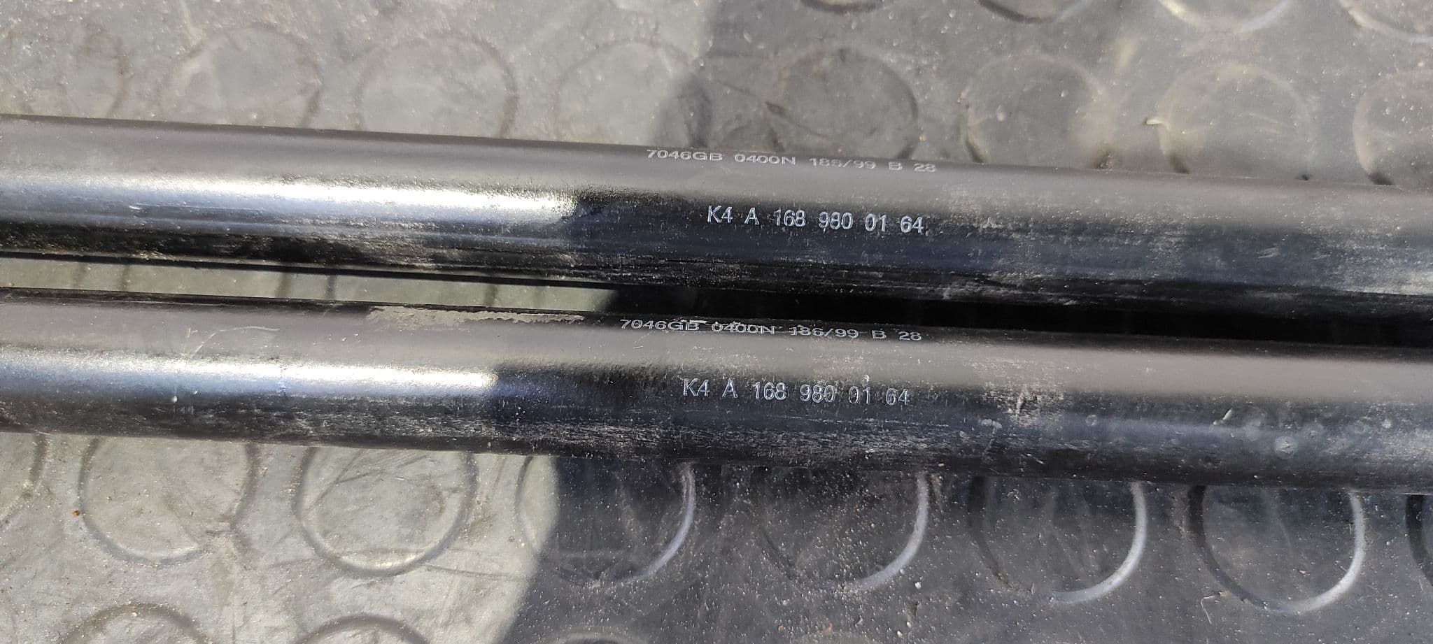 Recambio de AMORTIGUADORES MALETERO / PORTON para MERCEDES-BENZ CLASE A (W168) 1.9 CAT referencia OEM IAM A1689800164   - AZUL 2