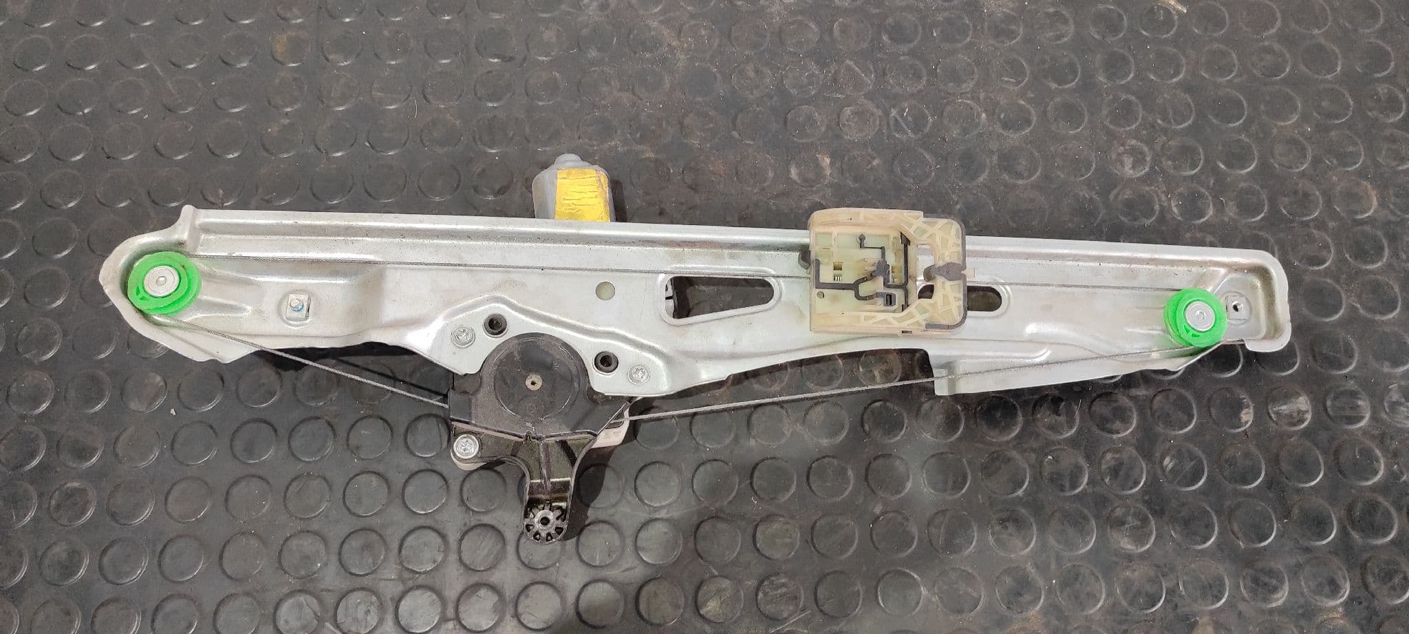 Recambio de ELEVALUNAS TRASERO DERECHO para FORD TRANSIT CONNECT XVGA referencia OEM IAM C08171RH   - BLANCO 2
