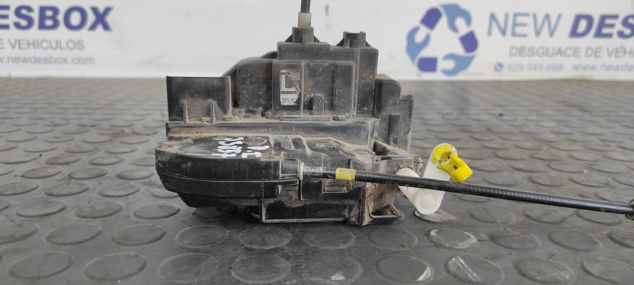 Recambio de CERRADURA PUERTA DELANTERA IZQUIERDA para NISSAN MICRA (K12E) Acenta K9K referencia OEM IAM    - BLANCO