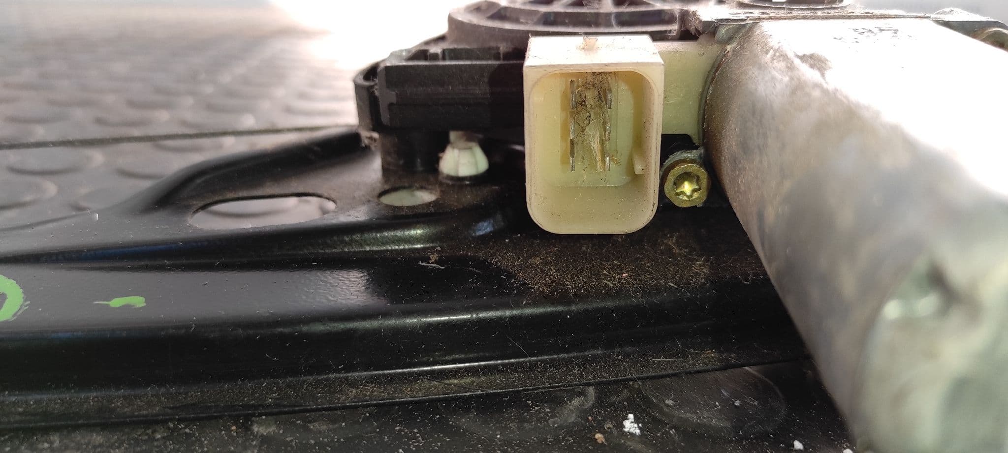 Recambio de ELEVALUNAS TRASERO DERECHO para MERCEDES-BENZ CLASE E (W211) BERLINA 3.2 CDI CAT 648961 referencia OEM IAM A2038203042   - NEGRO 5
