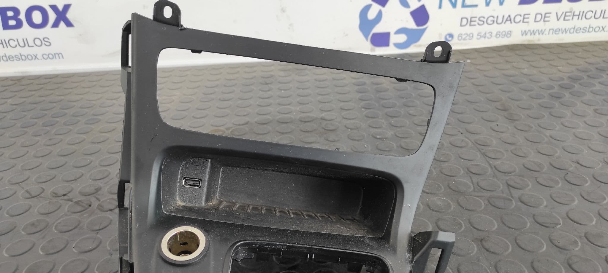 Recambio de MOLDURA para FORD FOCUS TURN. XWDD referencia OEM IAM F1EBA044H83C   - AZUL 3