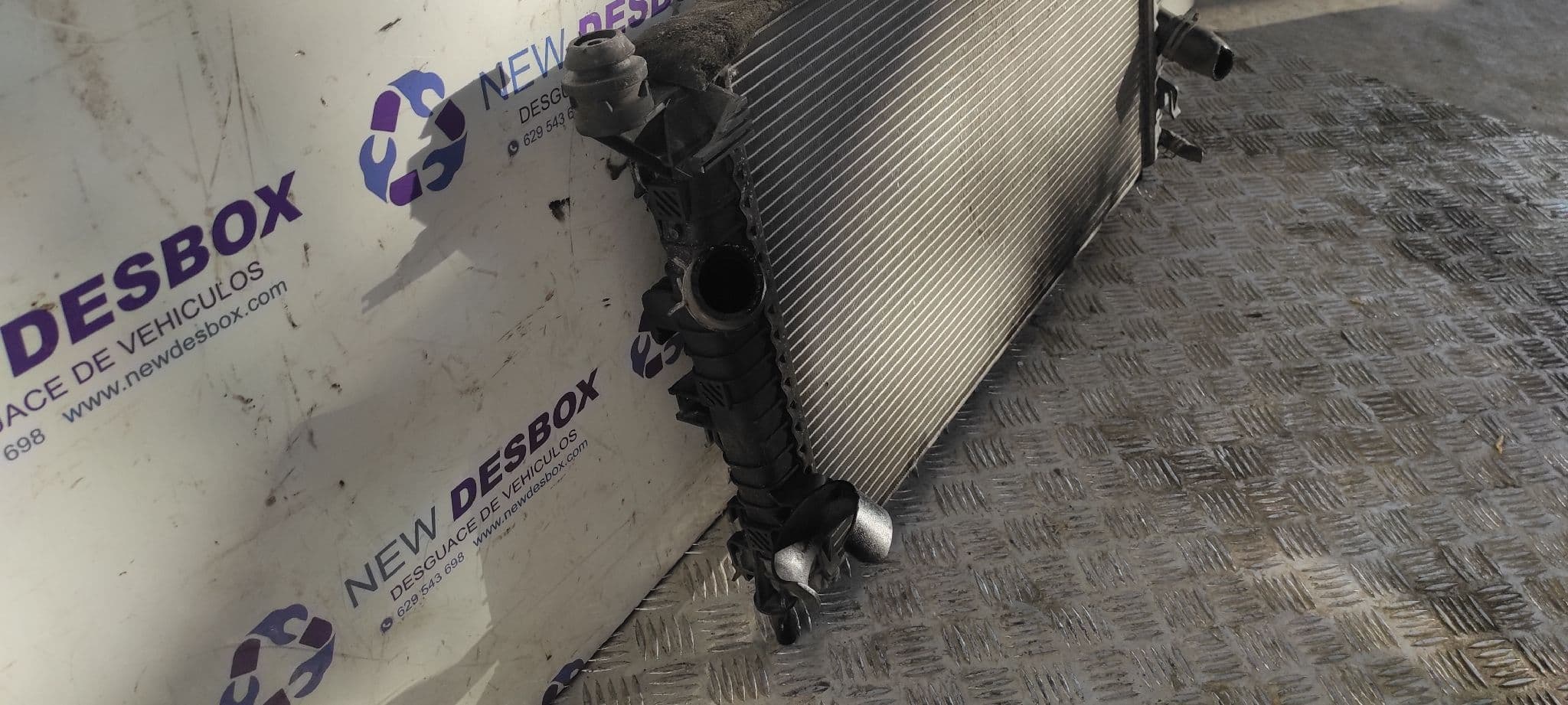 Recambio de RADIADOR AGUA para FORD FOCUS BERLINA (CAP) HHDA referencia OEM IAM 3M5H8005TL   - BLANCO 5