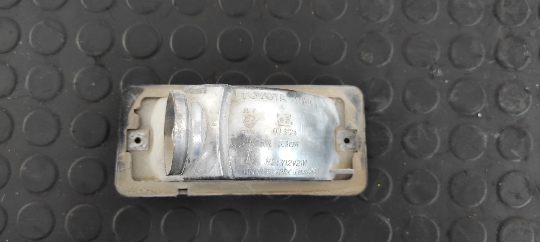Recambio de PILOTO PORTON IZQUIERDO para TOYOTA RAV 4 (A2) 1.8 Luna (2003->) 1ZZ-FE referencia OEM IAM 20127A   - BLANCO 4
