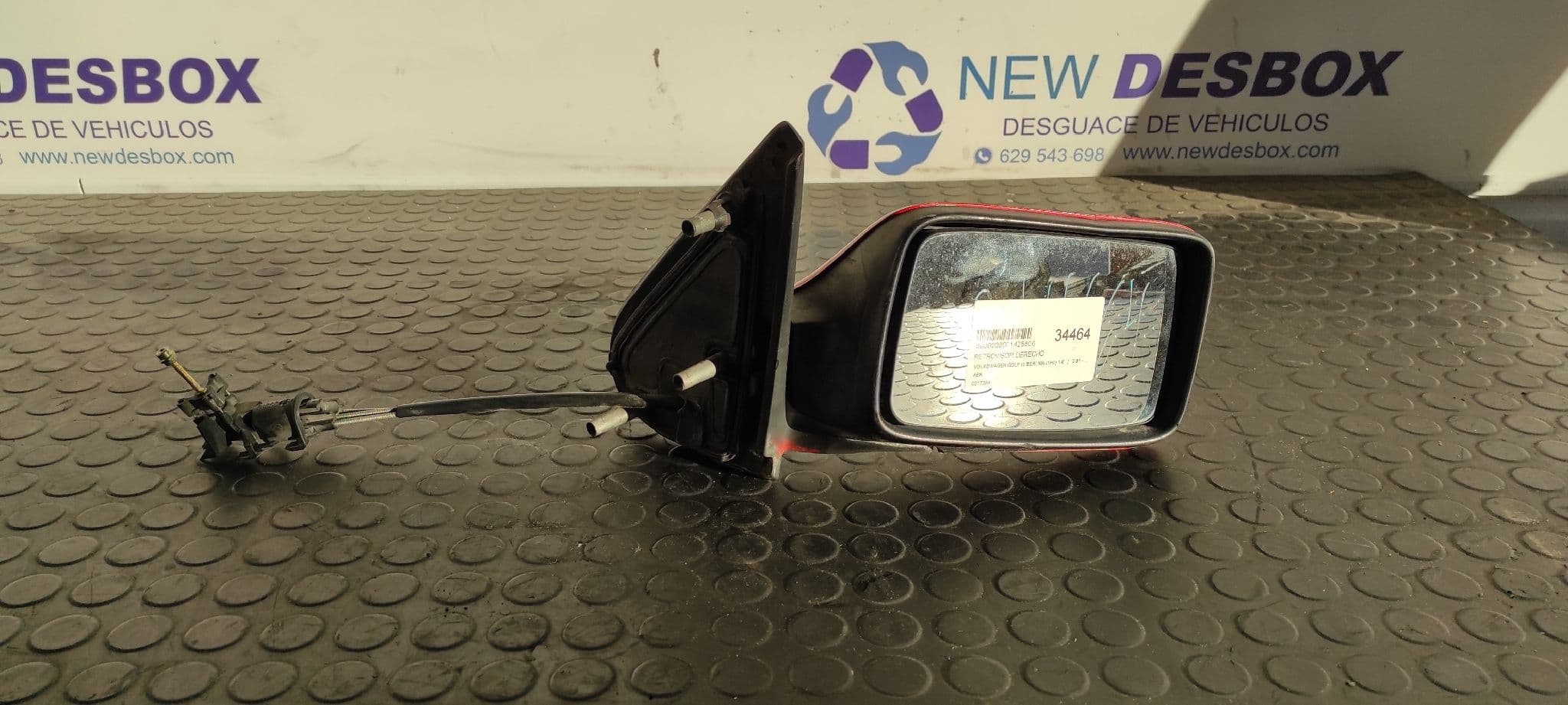 Recambio de RETROVISOR DERECHO para VOLKSWAGEN GOLF III BERLINA (1H1) 1.6 AEK referencia OEM IAM 0217384   - ROJO