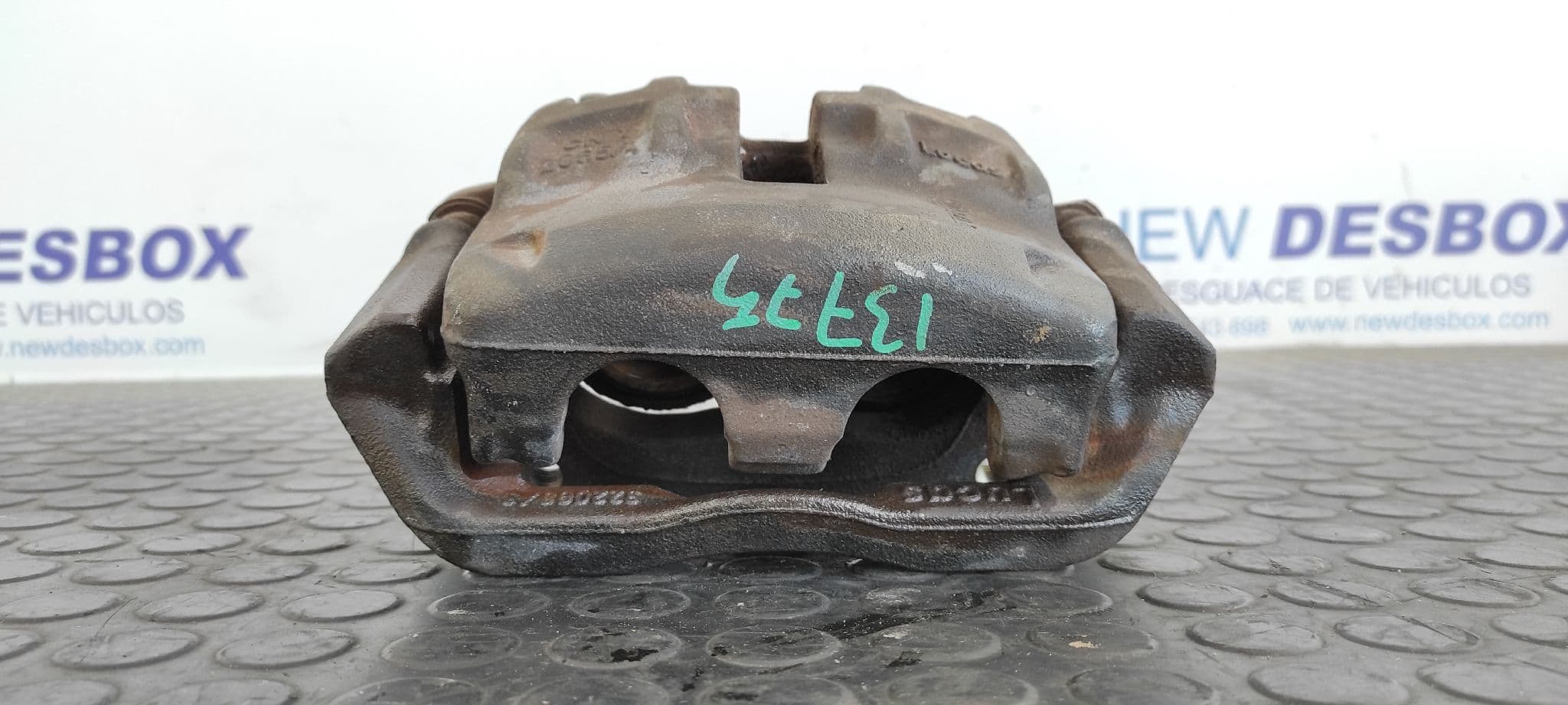 Recambio de PINZA DE FRENO DELANTERA IZQUIERDA para LAND ROVER DISCOVERY (LT) 2.5 Turbodiesel 10DP referencia OEM IAM CN1 20654   - VERDE 5