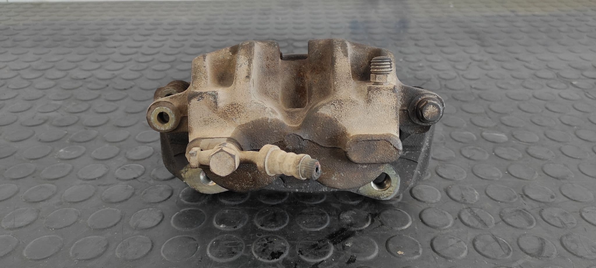 Recambio de PINZA DE FRENO DELANTERA IZQUIERDA para LAND ROVER DISCOVERY (LT) 2.5 Turbodiesel 10DP referencia OEM IAM CN1 20654   - VERDE 3