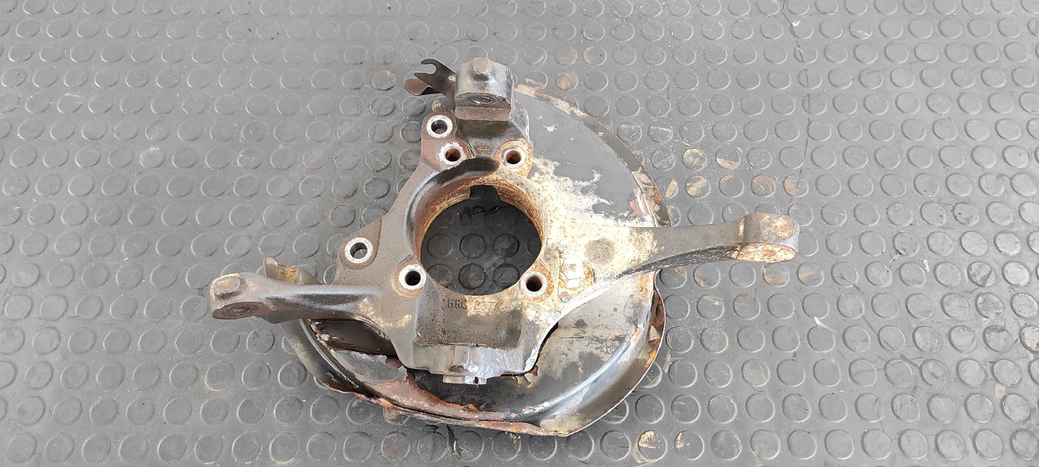 Recambio de MANGUETA DELANTERA IZQUIERDA para LAND ROVER DISCOVERY (LT) 2.5 Turbodiesel 10DP referencia OEM IAM HRC2877 LEE SG5   - VERDE