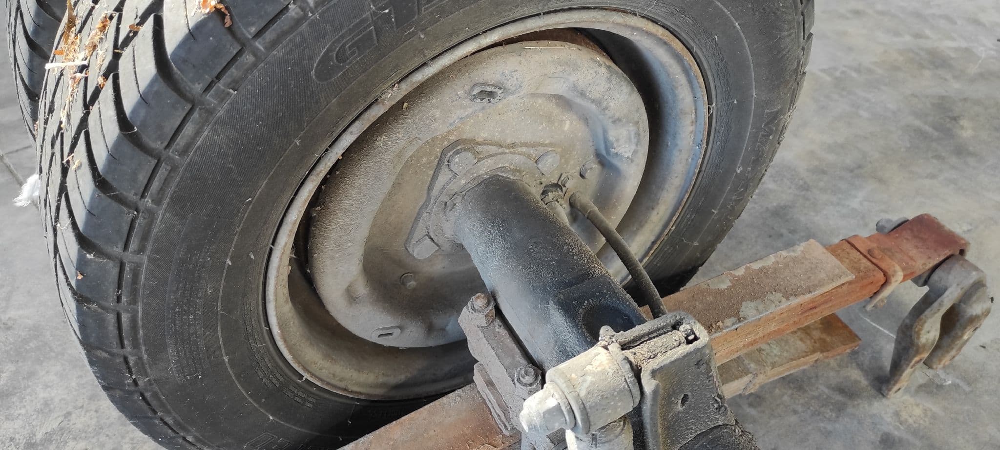Recambio de PUENTE TRASERO para NISSAN L-35 095 B4.40 referencia OEM IAM    - BLANCO 9