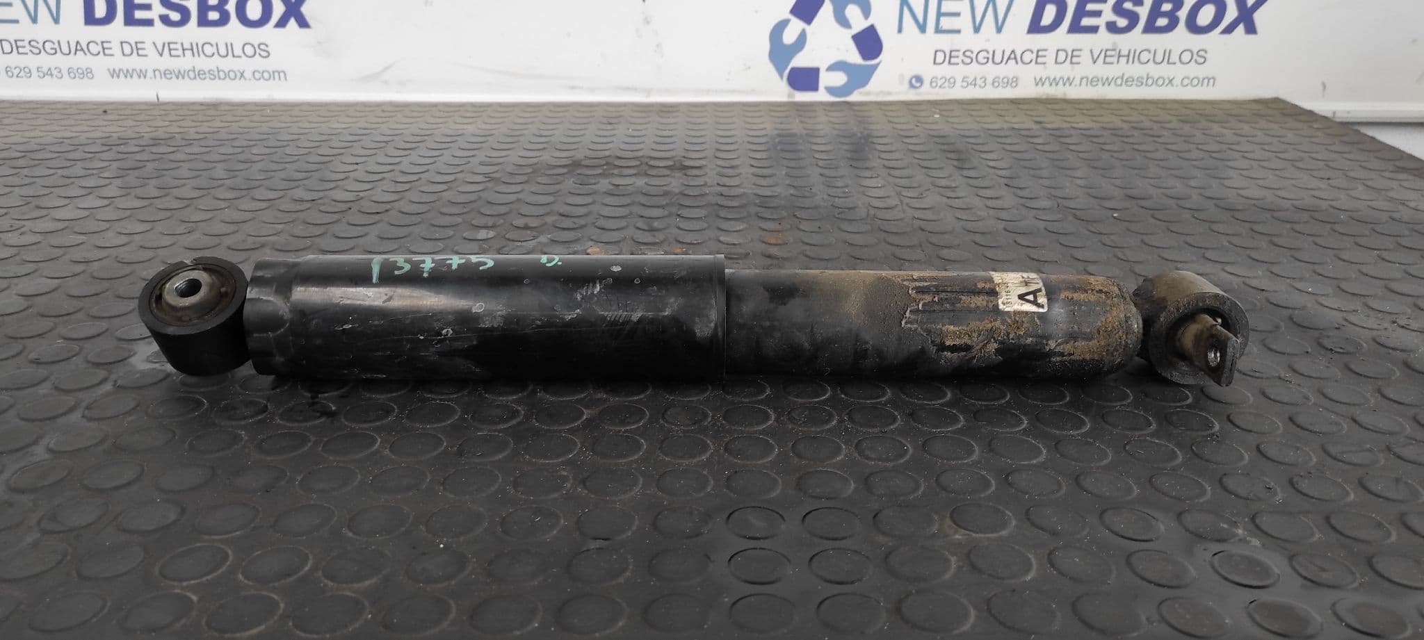 Recambio de AMORTIGUADOR DELANTERO DERECHO para LAND ROVER DISCOVERY (LT) 2.5 Turbodiesel 10DP referencia OEM IAM RNB103532   - VERDE