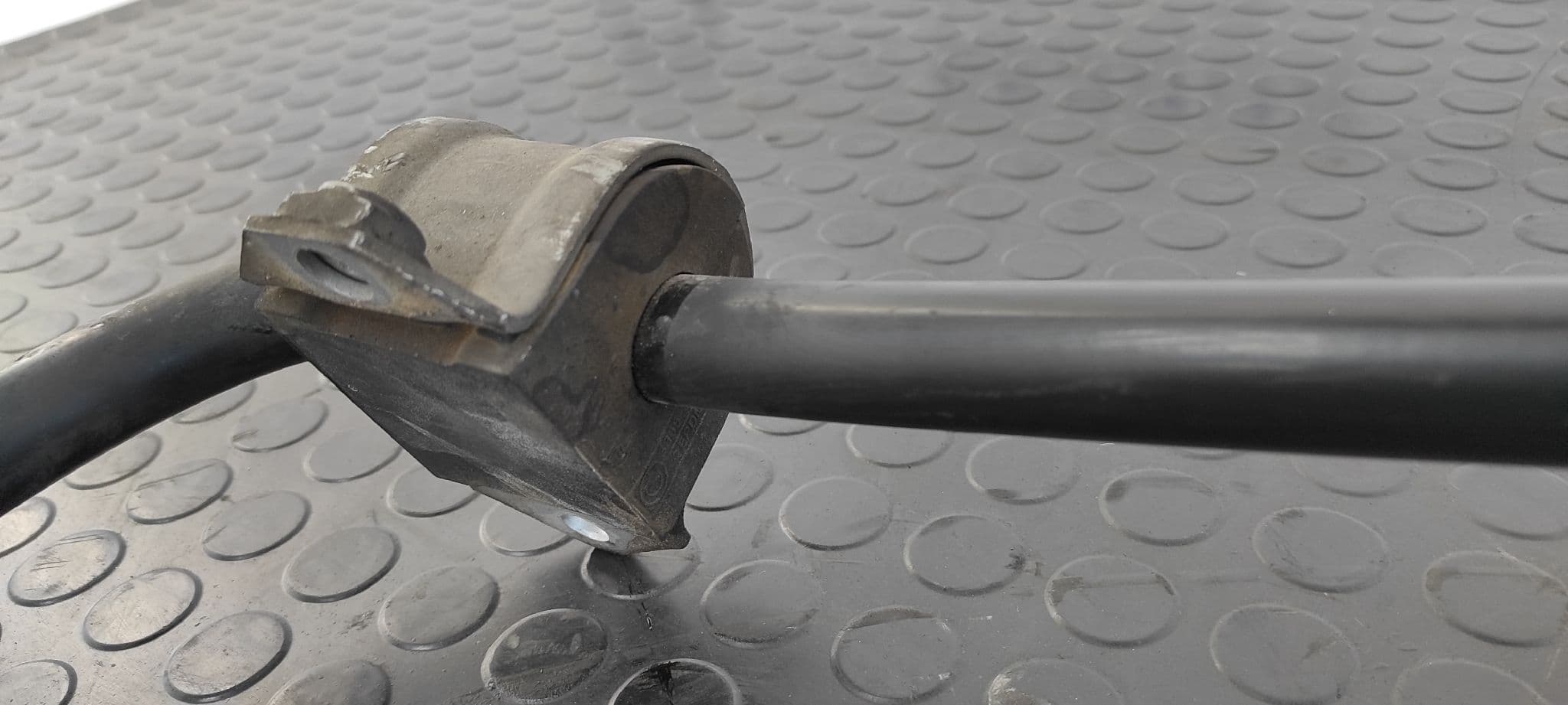 Recambio de BARRA ESTABILIZADORA DELANTERA para BMW X3 (E83) 2.0 16V Diesel CAT 204D4D referencia OEM IAM    - NEGRO 5