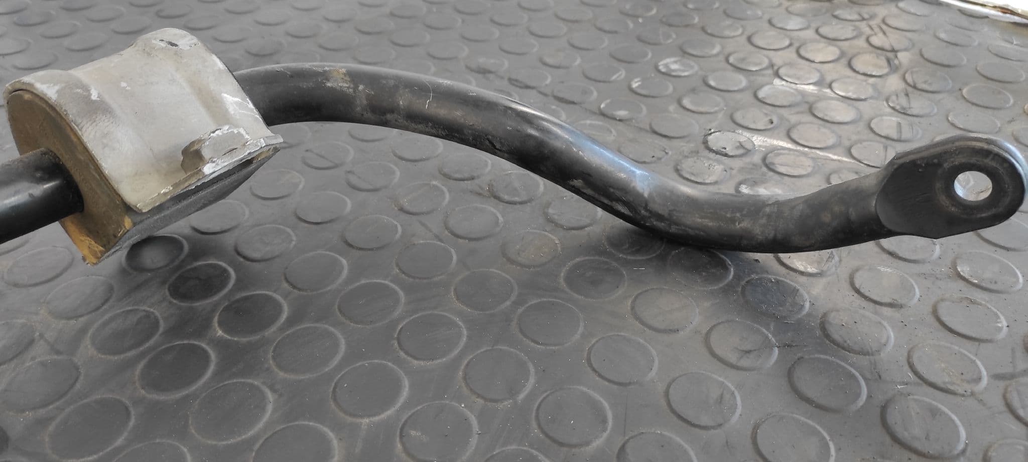 Recambio de BARRA ESTABILIZADORA DELANTERA para BMW X3 (E83) 2.0 16V Diesel CAT 204D4D referencia OEM IAM    - NEGRO 3