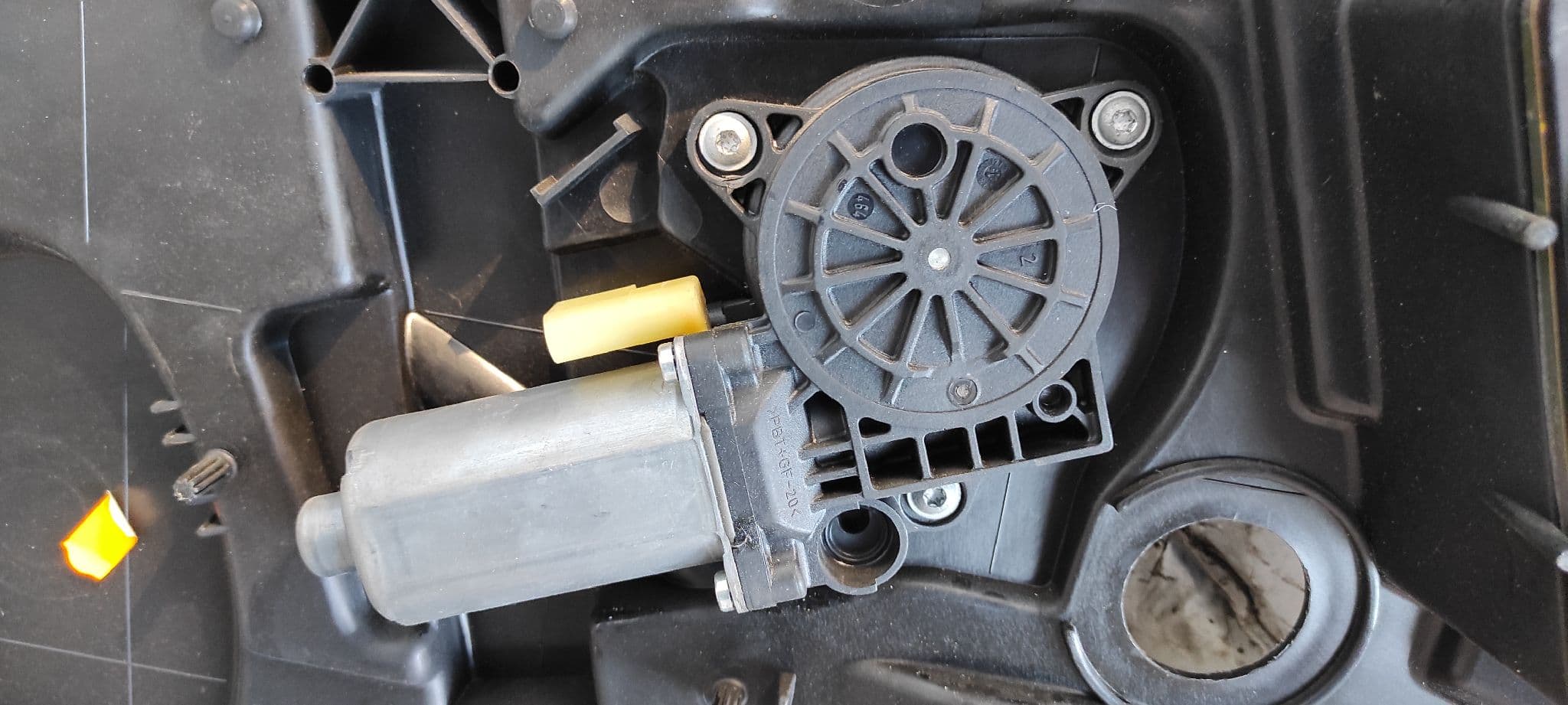 Recambio de ELEVALUNAS DELANTERO IZQUIERDO para FORD FUSION (CBK) F6JA referencia OEM IAM 2N11N23201   - GRIS 2