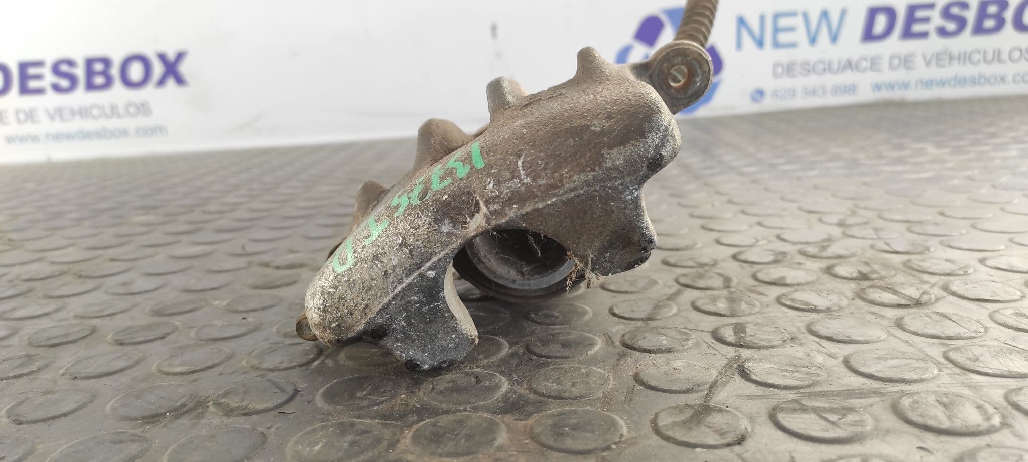 Recambio de PINZA DE FRENO TRASERA DERECHA para LAND ROVER DISCOVERY (LT) 2.5 Turbodiesel 10DP referencia OEM IAM LUCAS 20524   - VERDE 6