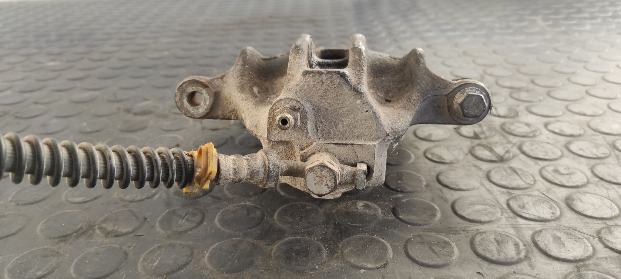 Recambio de PINZA DE FRENO TRASERA DERECHA para LAND ROVER DISCOVERY (LT) 2.5 Turbodiesel 10DP referencia OEM IAM LUCAS 20524   - VERDE 4