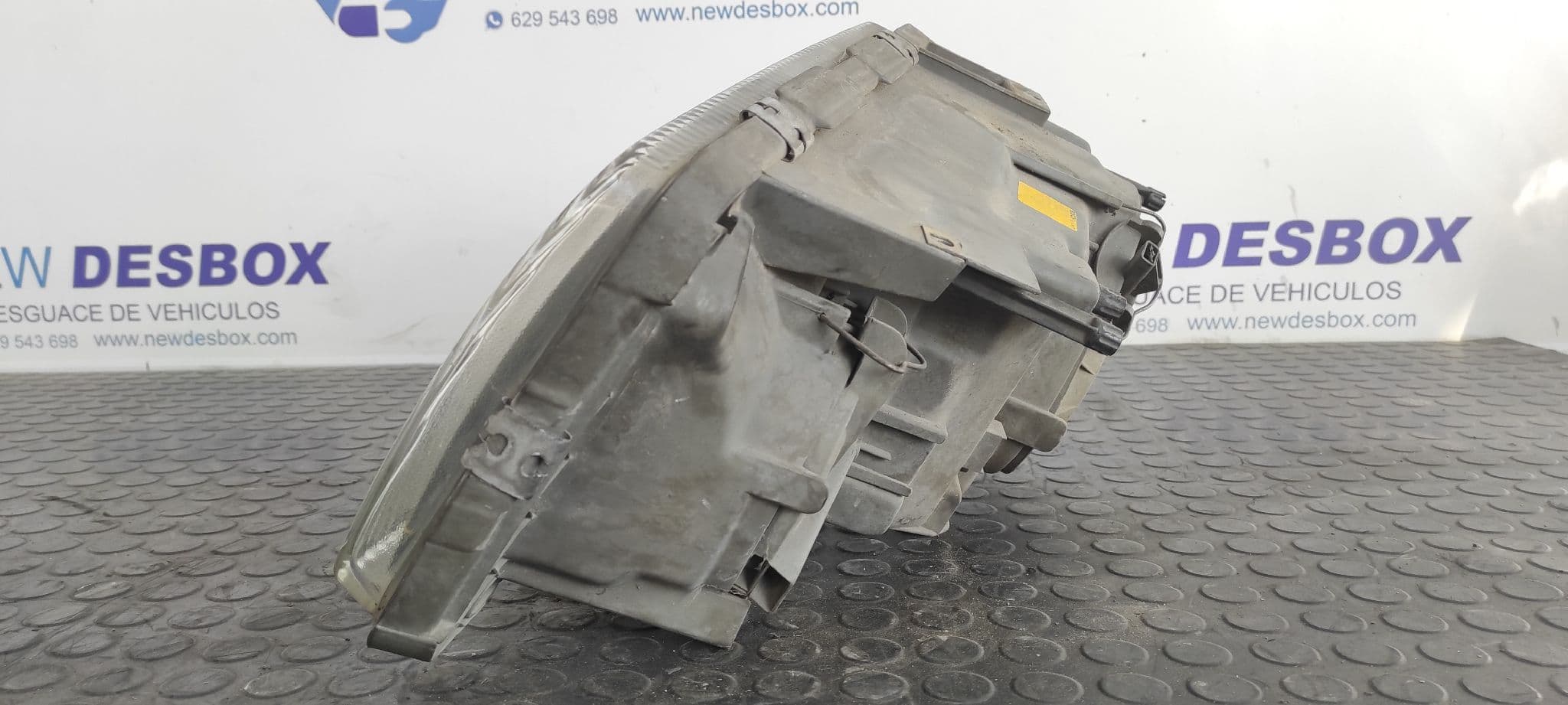 Recambio de FARO DERECHO para MERCEDES-BENZ CLASE S (W126) referencia OEM IAM A1268205661 10