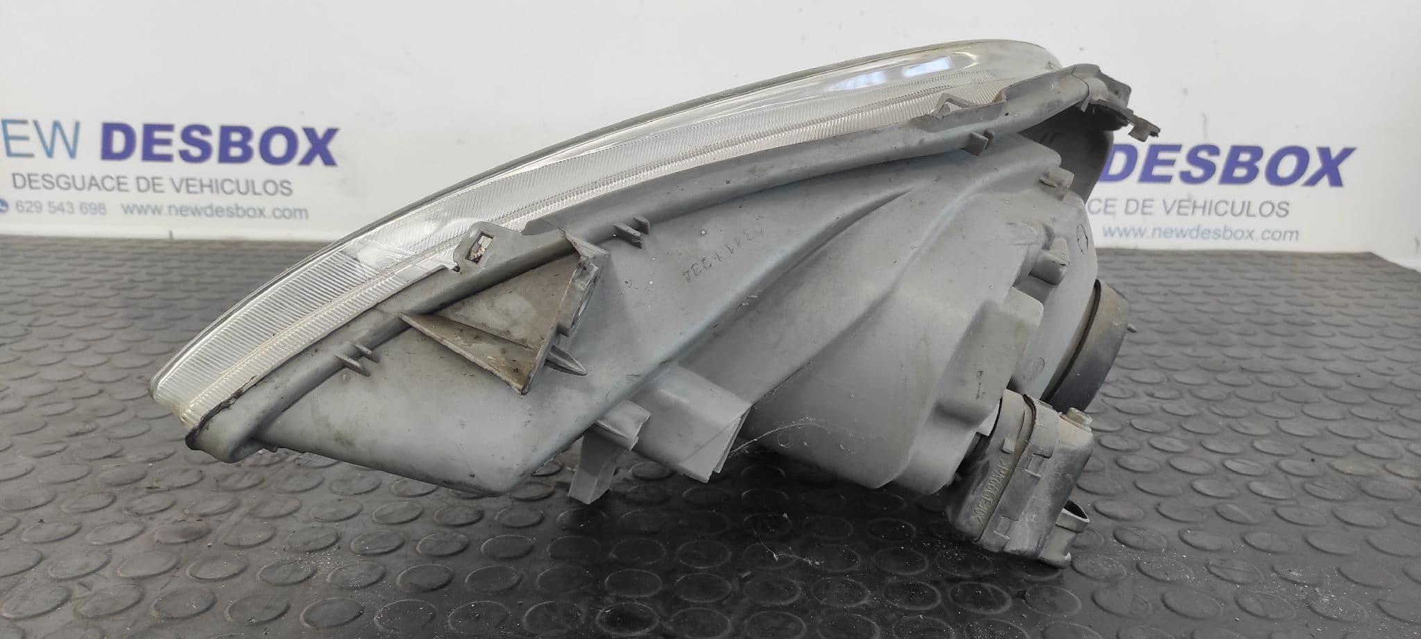 Recambio de FARO DERECHO para RENAULT TRAFIC COMBI (AB 4.01) F9QU7 referencia OEM IAM 03111934   - BLANCO 9