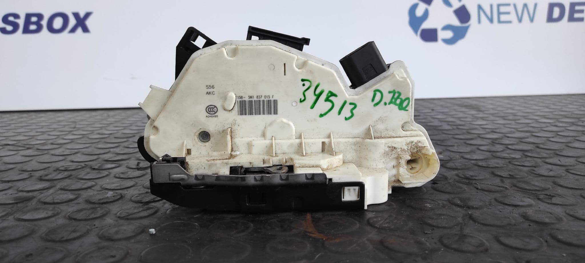 Recambio de CERRADURA PUERTA DELANTERA IZQUIERDA para SEAT IBIZA SC (6P5) FR Crono CUT referencia OEM IAM 5N1837015F   - BLANCO