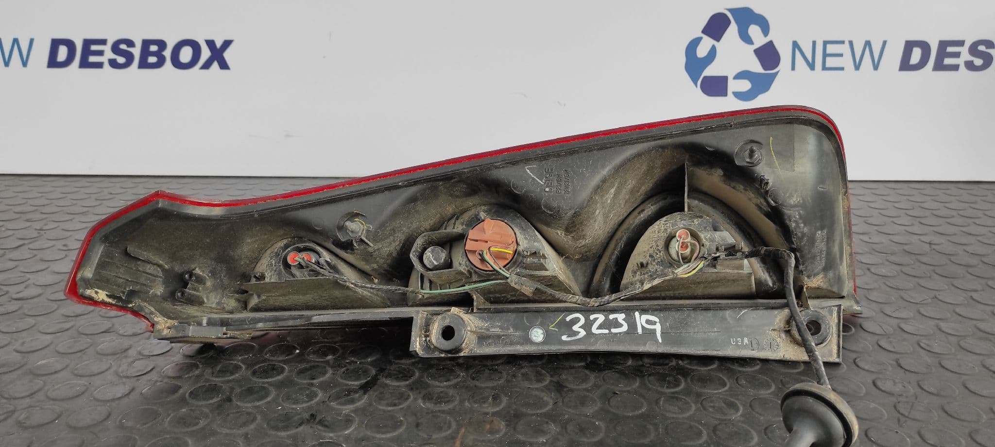 Recambio de PILOTO TRASERO IZQUIERDO para NISSAN NOTE (E11E) Acenta CR14DE referencia OEM IAM 22016752   - NEGRO 6