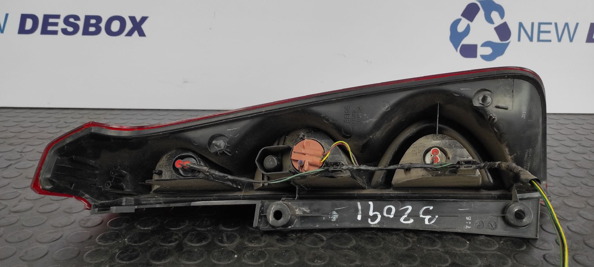 Recambio de PILOTO TRASERO IZQUIERDO para NISSAN NOTE (E11E) Acenta CR14DE referencia OEM IAM 22016752   - DORADO 6