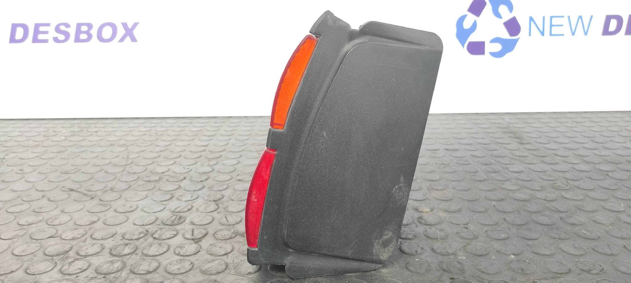 Recambio de PILOTO TRASERO IZQUIERDO para RENAULT LAGUNA (B56) 1.8 16V RT F4P760 referencia OEM IAM 7700420122   - PLATA 2