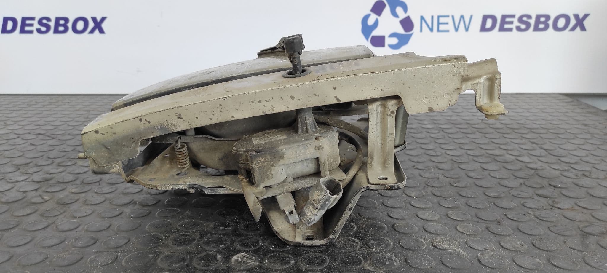 Recambio de FARO DERECHO para OPEL MONTEREY 3.2 referencia OEM IAM ICHIKOH 1430 4
