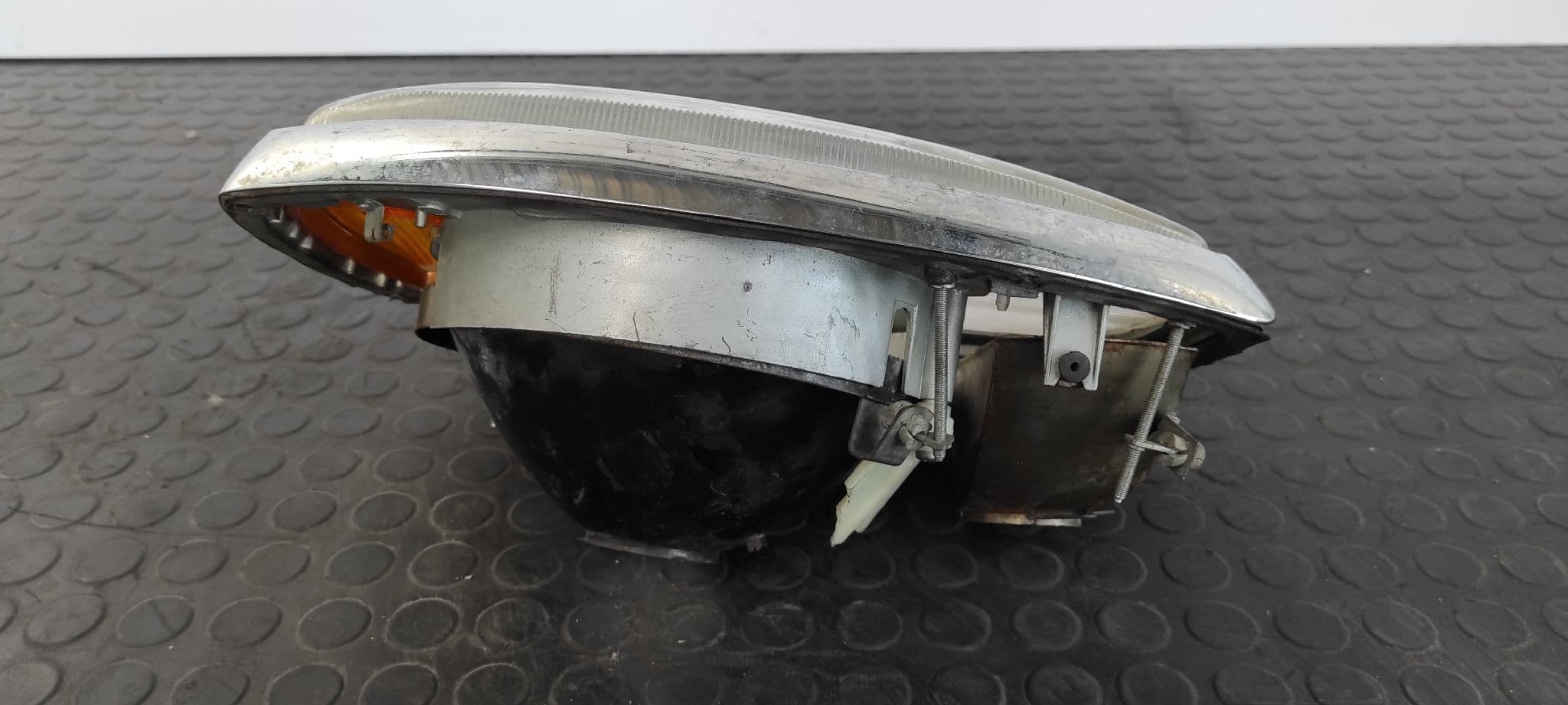Recambio de FARO DERECHO para MERCEDES-BENZ CLASE E (W114/W115) referencia OEM IAM 026101036 8