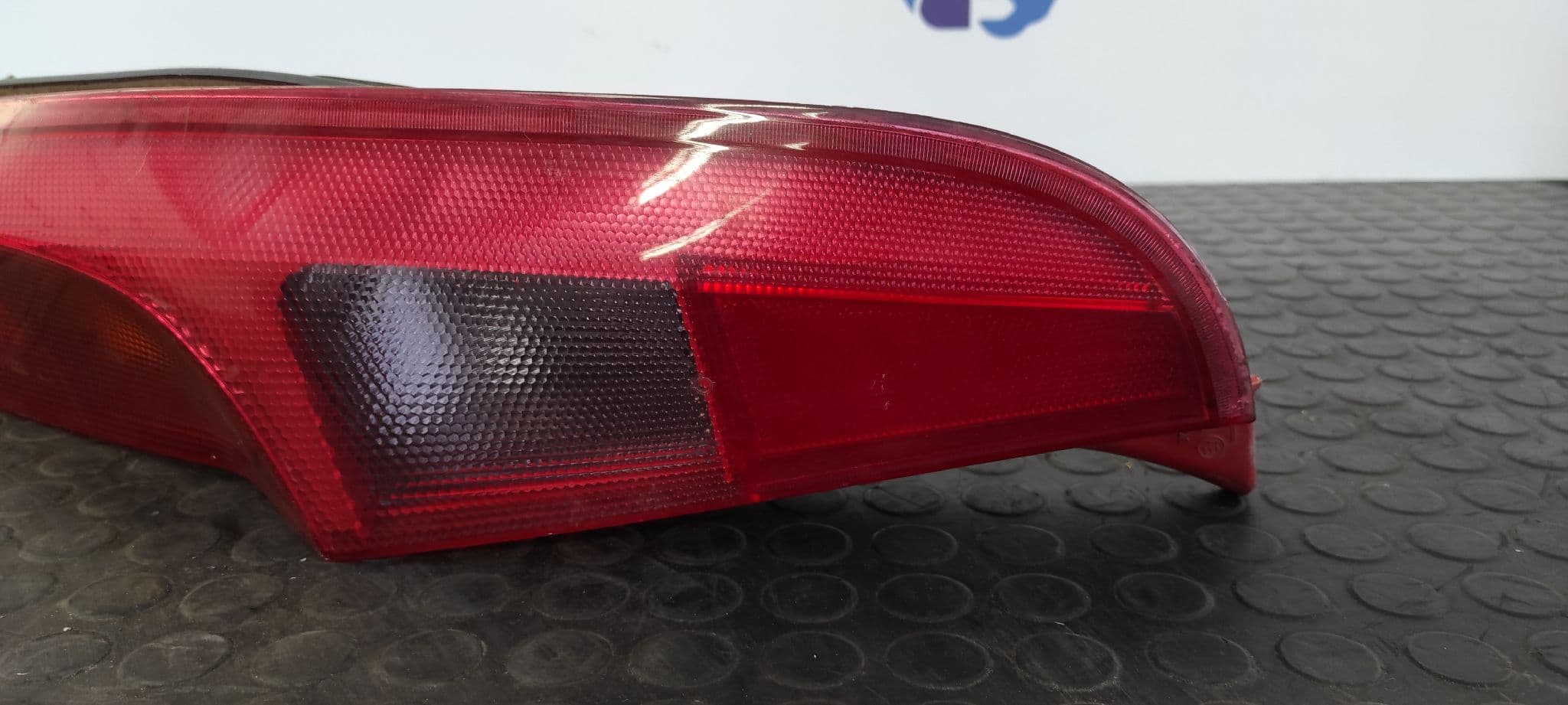 Recambio de PILOTO TRASERO DERECHO para FIAT PUNTO BERLINA (188) 1.2 16V CAT 188A5000 referencia OEM IAM 468178030   - AZUL 8