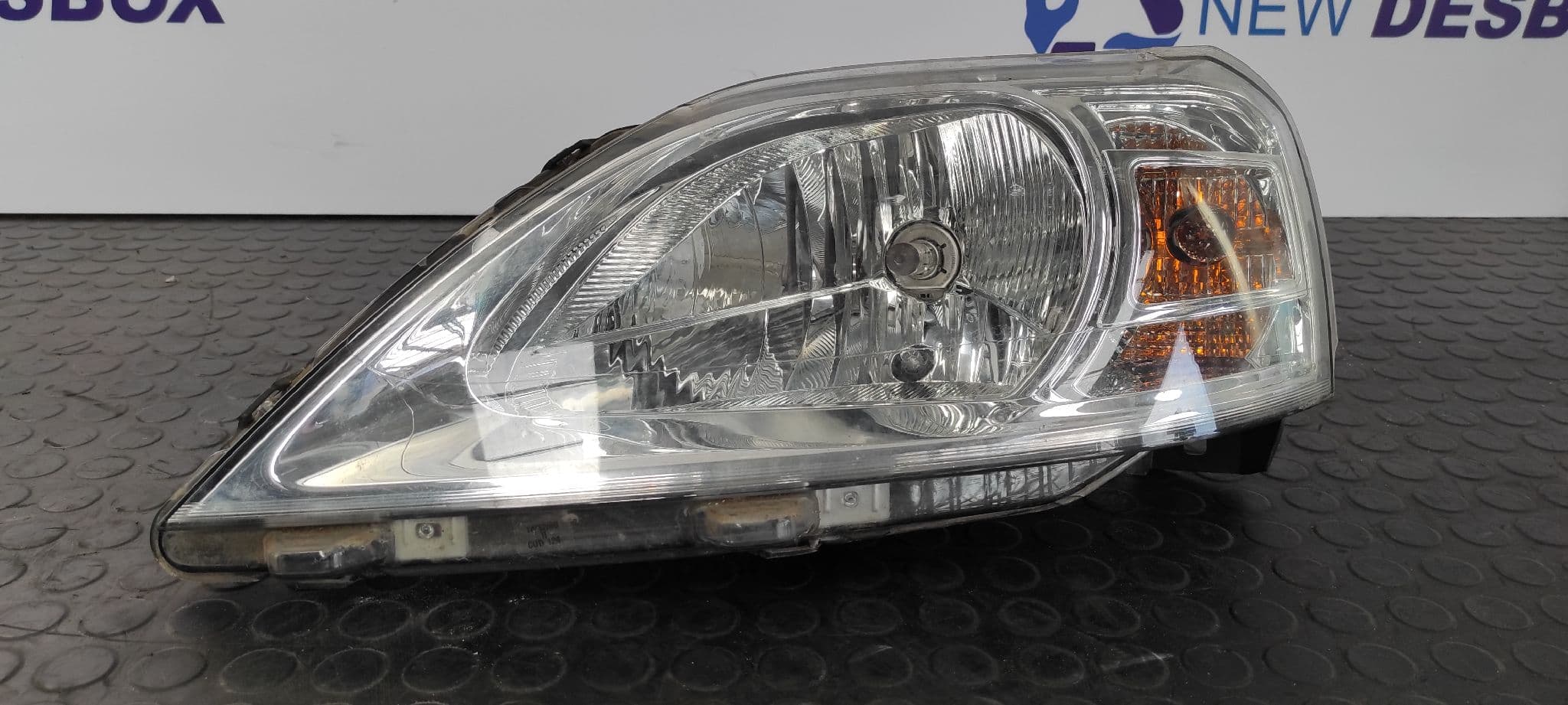 Recambio de FARO IZQUIERDO para DACIA LOGAN Ambiance Music D4F732 referencia OEM IAM 8200744753   -