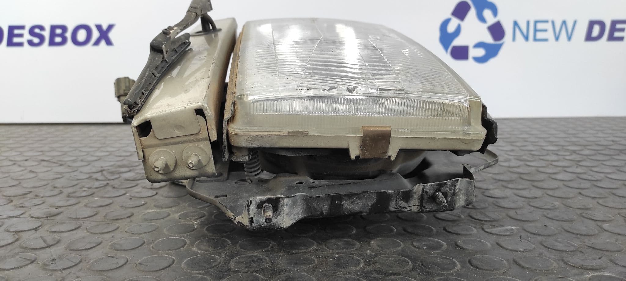 Recambio de FARO IZQUIERDO para OPEL MONTEREY 3.2 referencia OEM IAM ICHIKOH 1430 2