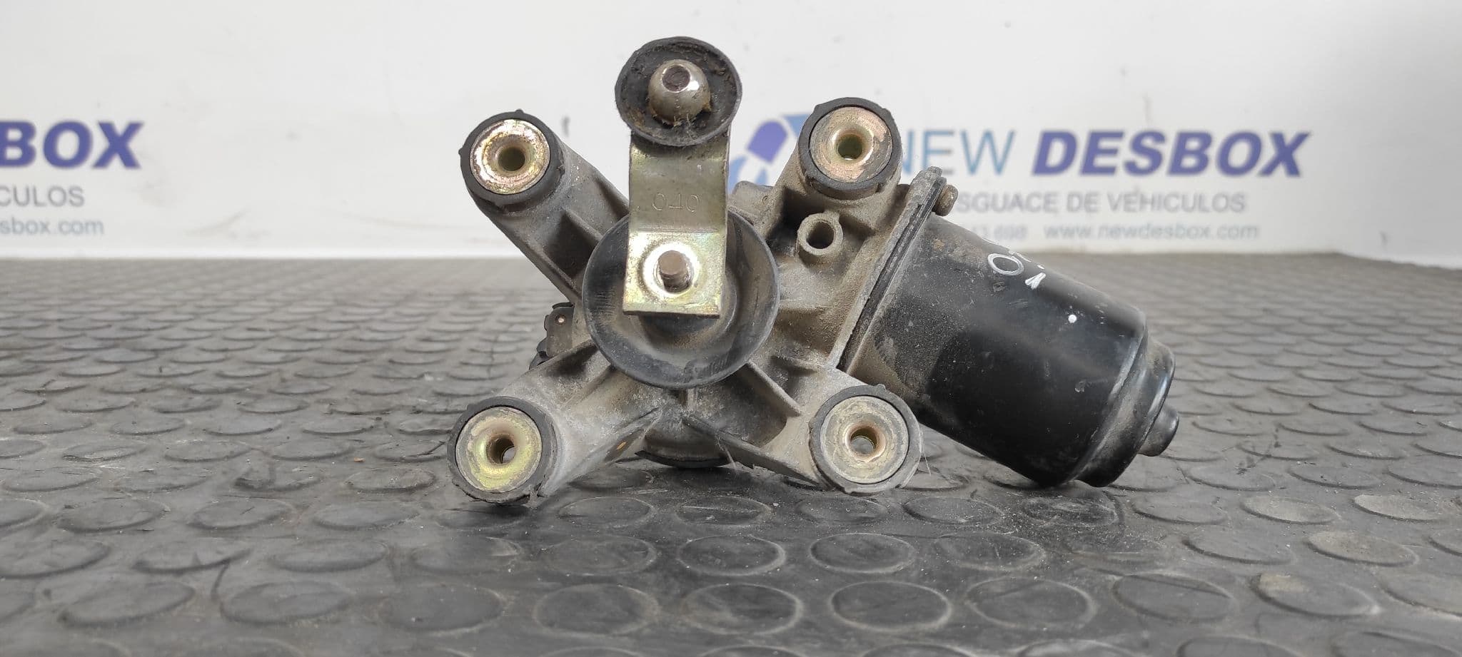 Recambio de MOTOR LIMPIA DELANTERO para NISSAN PATROL GR (Y61) referencia OEM IAM 28810VB000
