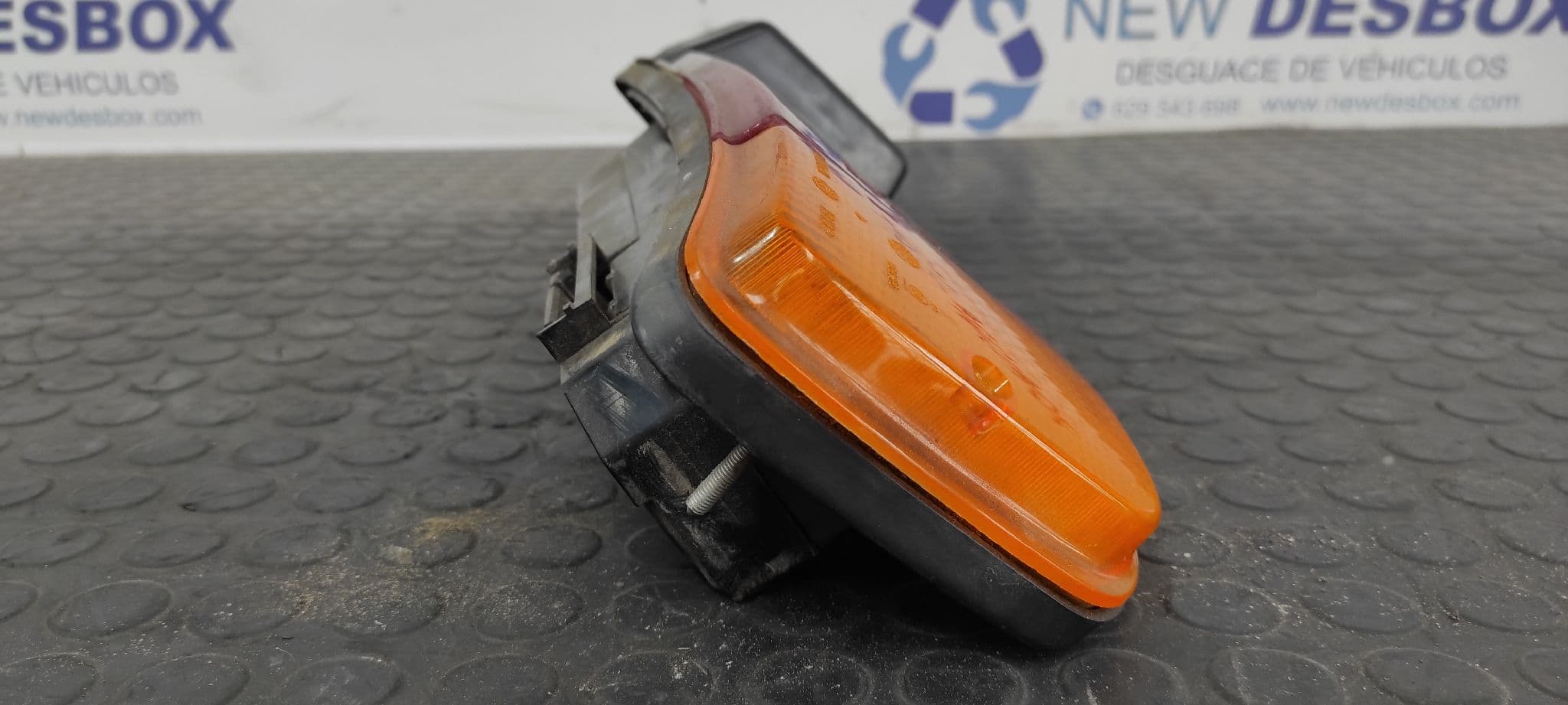 Recambio de PILOTO TRASERO DERECHO para SEAT 127 0.903 referencia OEM IAM OLSA 0312001 4