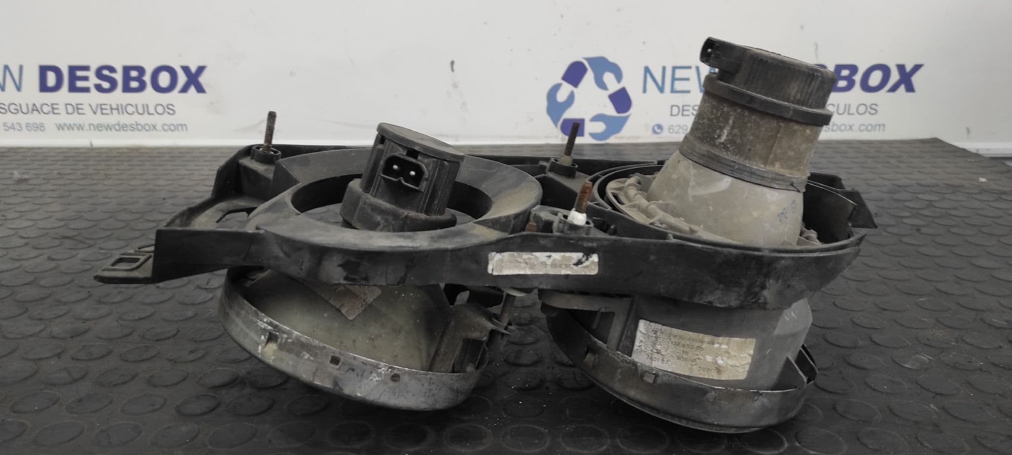 Recambio de FARO DERECHO para BMW SERIE 7 (E32) referencia OEM IAM 13174000 4