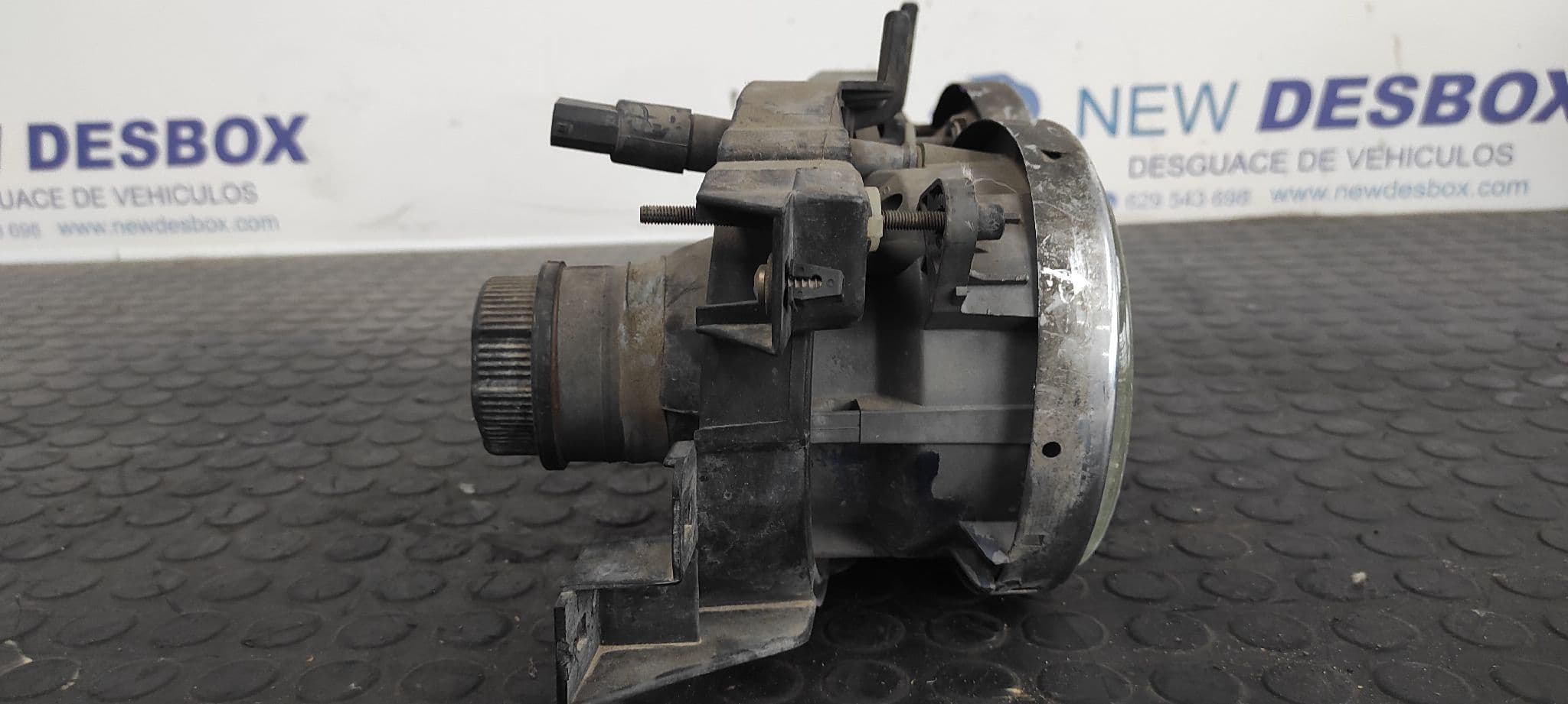 Recambio de FARO DERECHO para BMW SERIE 5 BERLINA (E34) referencia OEM IAM 13174000 2