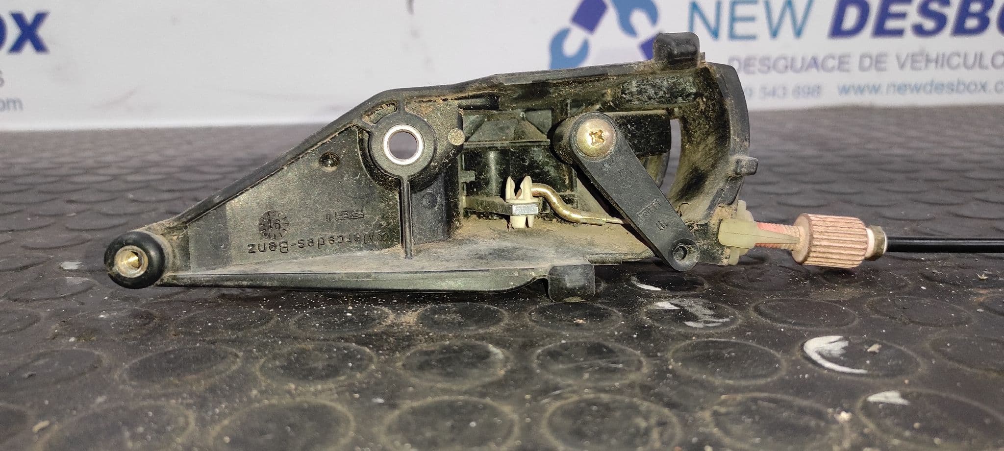 Recambio de MANETA INTERIOR DELANTERA IZQUIERDA para MERCEDES-BENZ CLASE SL (W129) 300 (129.061) 104981 referencia OEM IAM    - GRIS 2