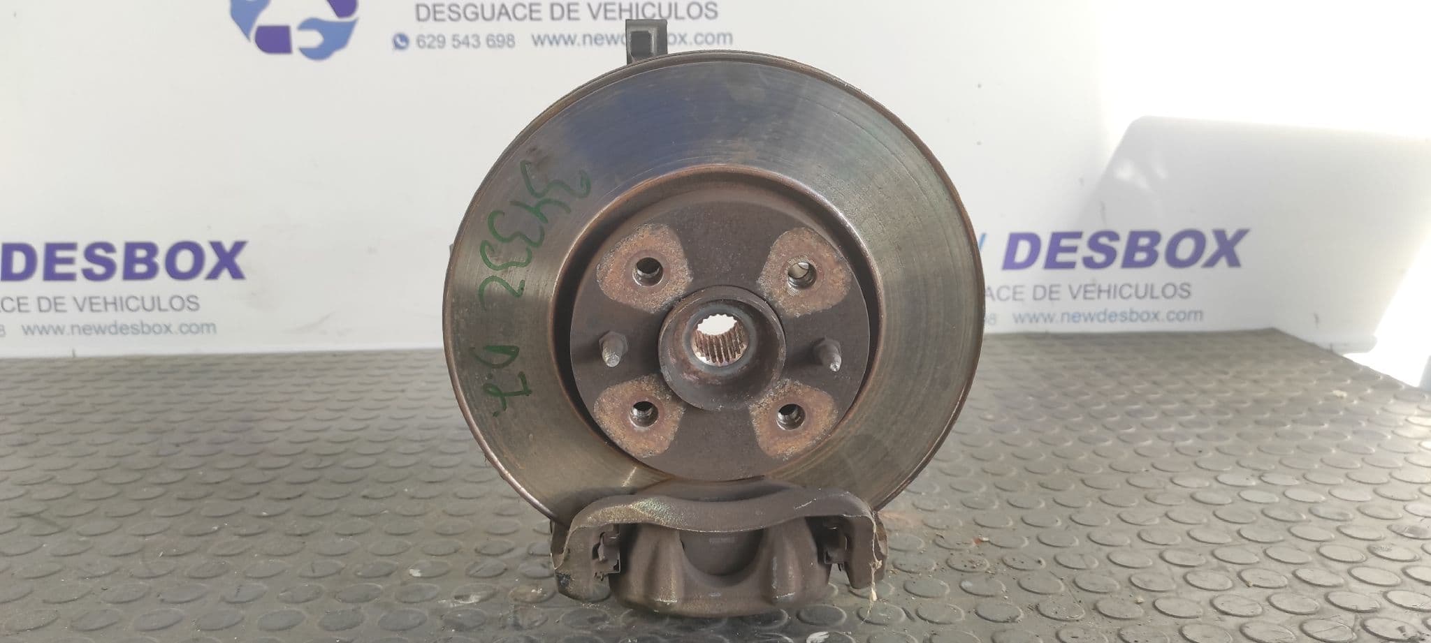 Recambio de MANGUETA DELANTERA IZQUIERDA para LANCIA YPSILON (101) 188A5000 referencia OEM IAM    - BLANCO 3