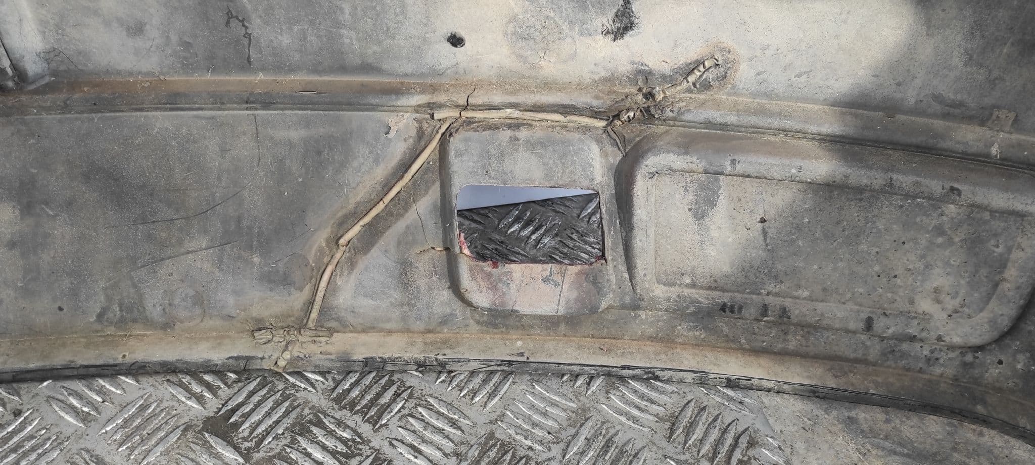Recambio de PARAGOLPES DELANTERO para VOLKSWAGEN T4 TRANSPORTER/FURGONETA (MOD. 1991) 1X referencia OEM IAM    - ROJO 6
