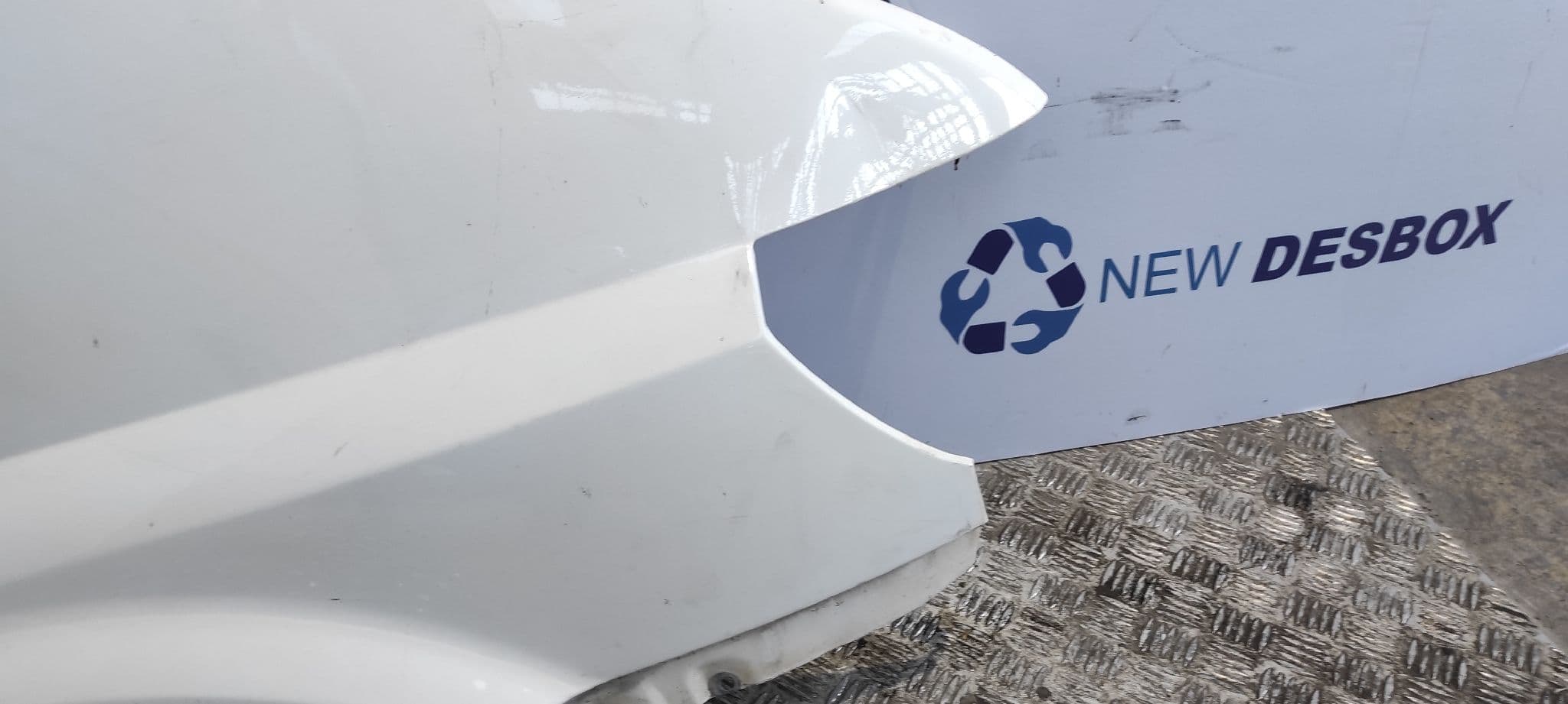 Recambio de ALETA DELANTERA DERECHA para FORD TRANSIT CAJA CERRADA, LARGA (FY) (2000 =>) 2.0 TDE CAT F3FA referencia OEM IAM    - BLANCO 7