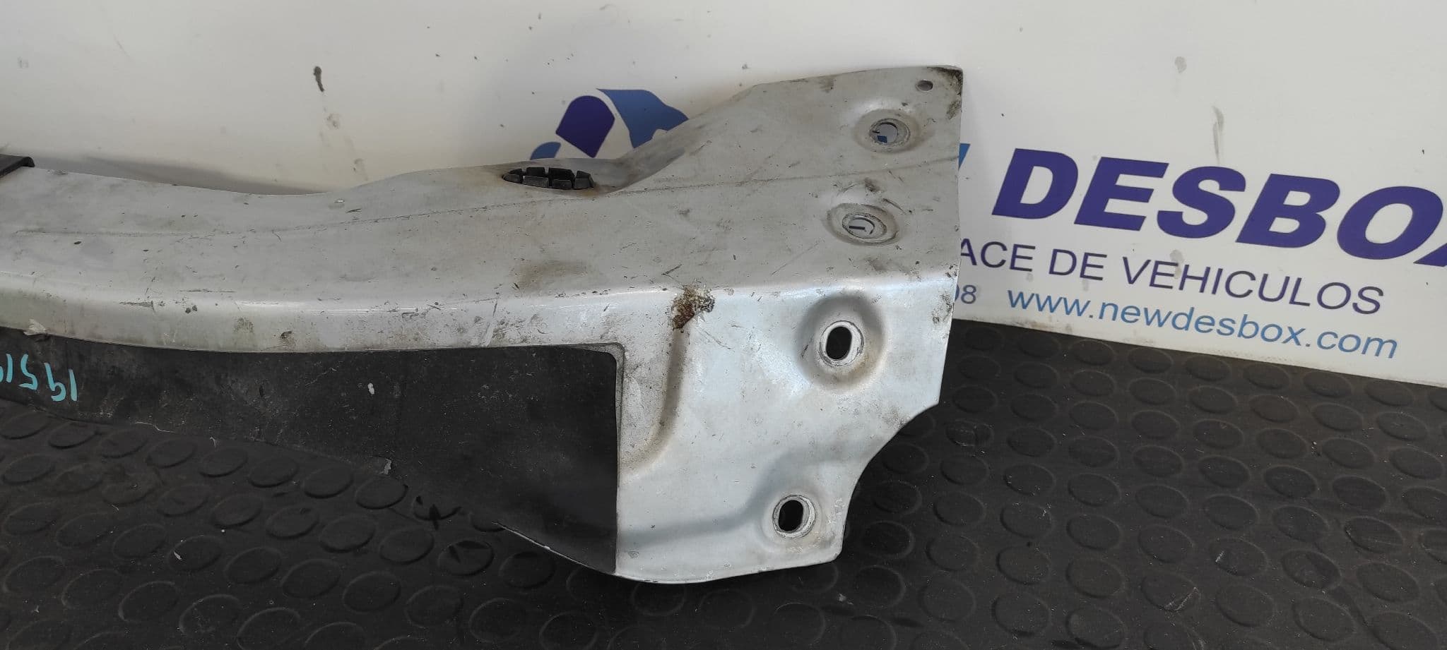 Recambio de PANEL FRONTAL para MERCEDES-BENZ CLASE M (W163) 2.7 CDI 20V CAT OM612963 referencia OEM IAM 260546   - GRIS 8